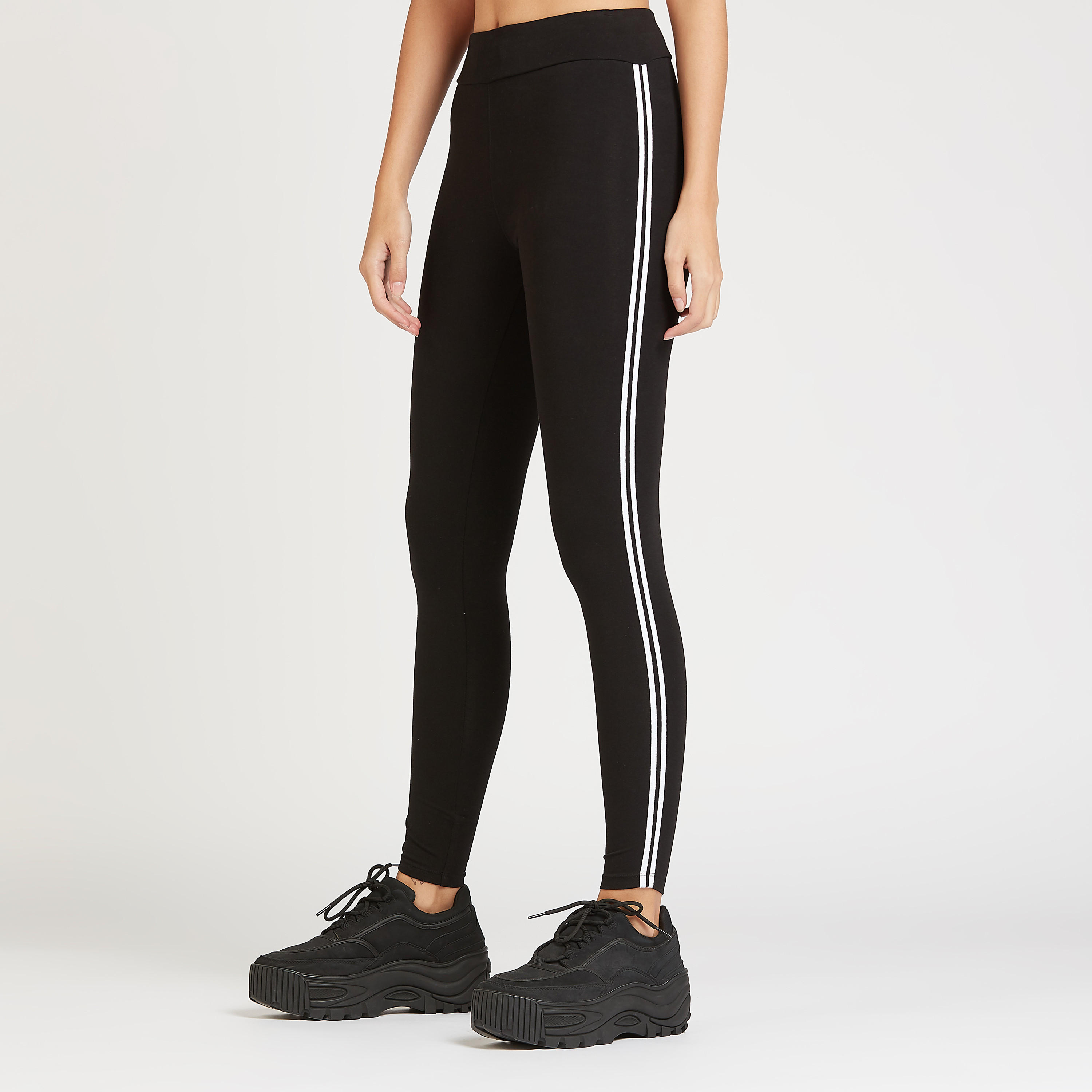 بنطلون ليقنز سادة بخصر مطّاطي وتفاصيل شريطة-women-clothing-bottoms-leggings-image-1