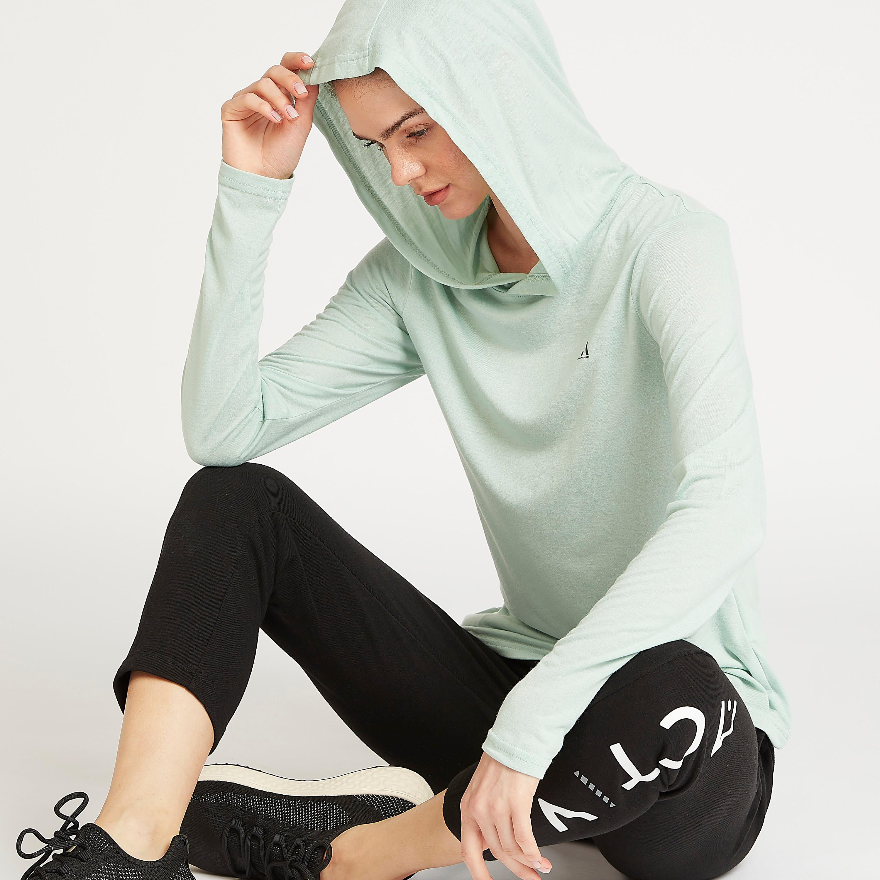 Sustainable Solid Hoodie with Long Sleeves-women-clothing-sportswearandactivewear-hoodiesandsweatshirts-image-6