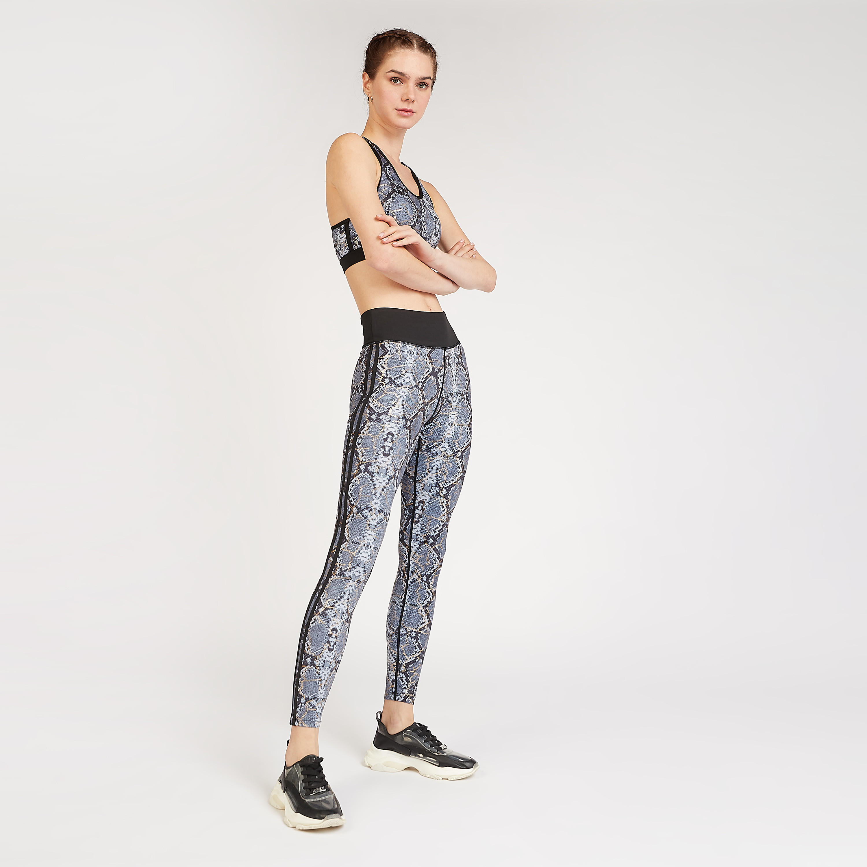 بنطلون ليقنز بخصر مطاطي وطبعات حيوانات-women-clothing-sportswearandactivewear-bottoms-image-2