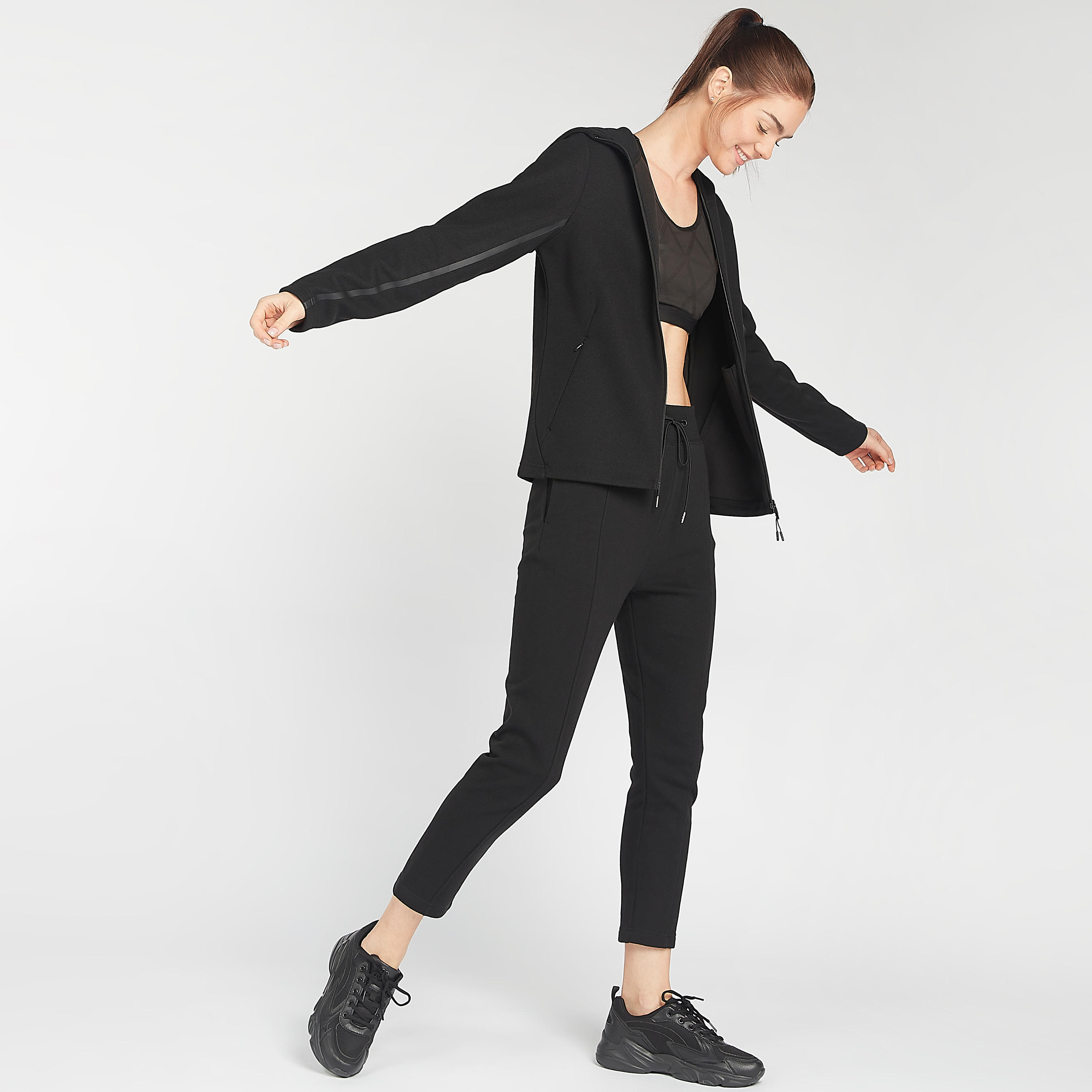 هودي مستدام بسحّاب إغلاق وأكمام طويلة-women-clothing-sportswearandactivewear-hoodiesandsweatshirts-image-1