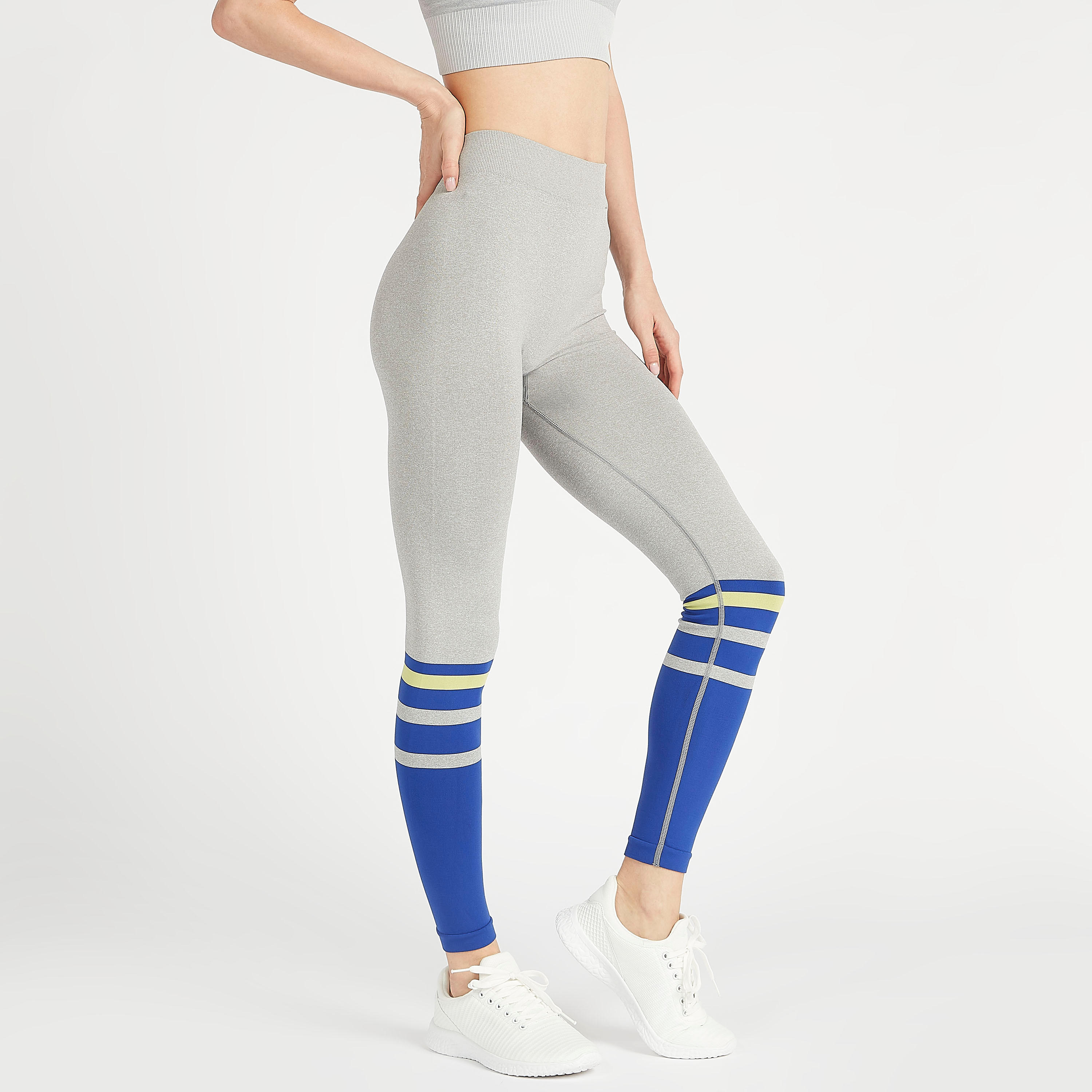 بنطلون ليقنز بتفاصيل مخططة وخصر مرتفع متداخل-women-clothing-bottoms-leggings-image-1