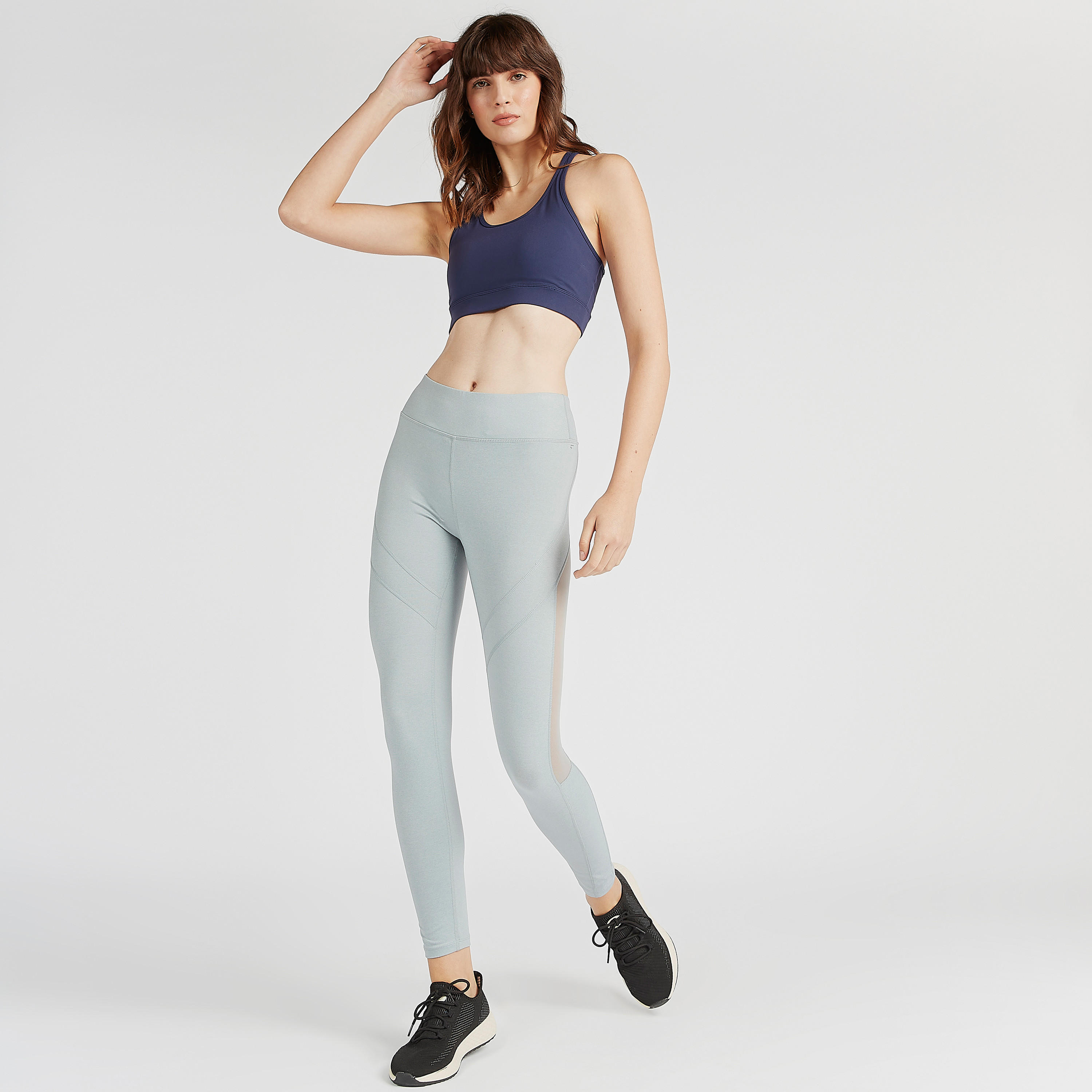 بنطلون ليقنز سادة بخصر مرتفع وتفاصيل شبكيّة-women-clothing-bottoms-leggings-image-5