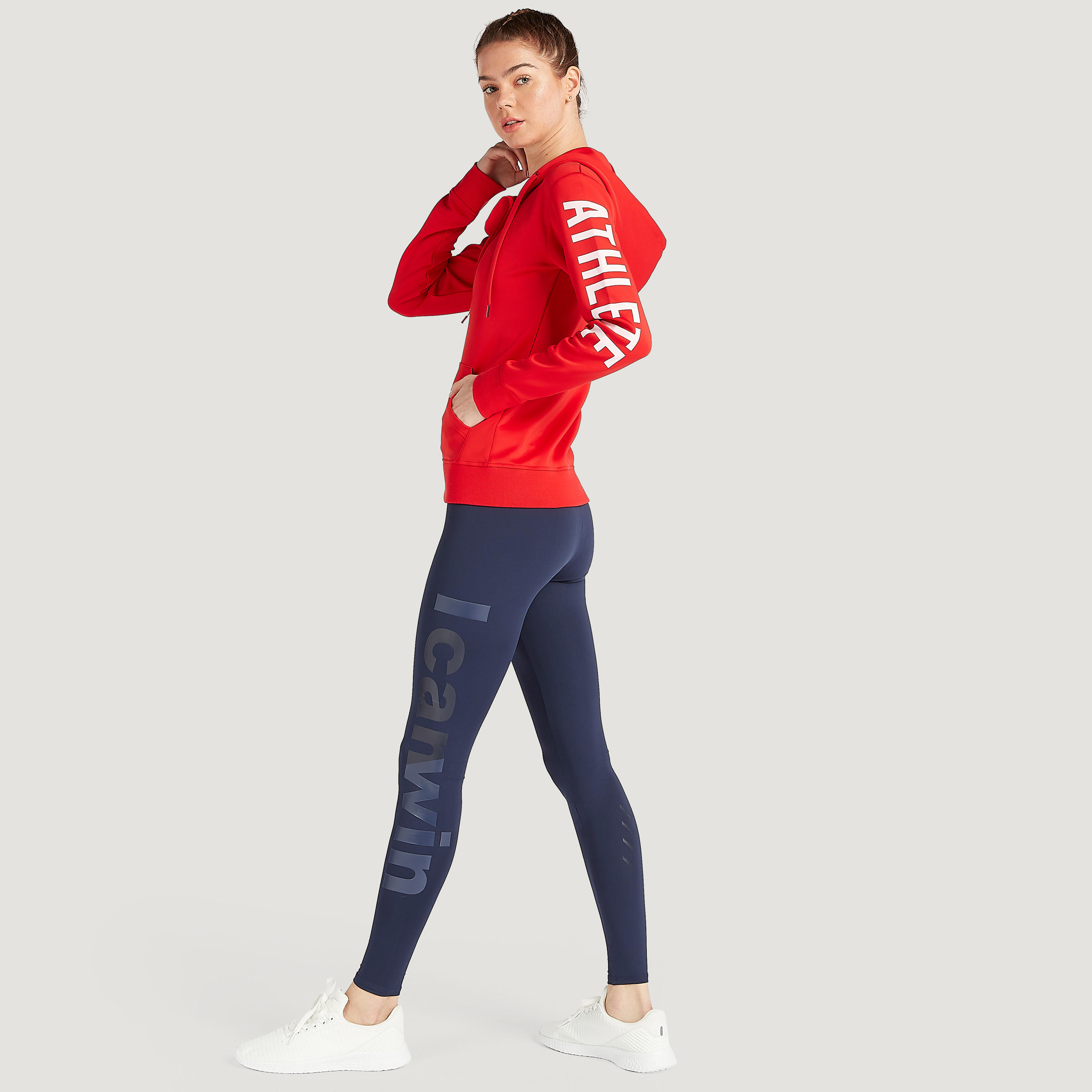 هودي بسحّاب وطبعات وأكمام طويلة وجيوب-women-clothing-sportswearandactivewear-hoodiesandsweatshirts-image-2