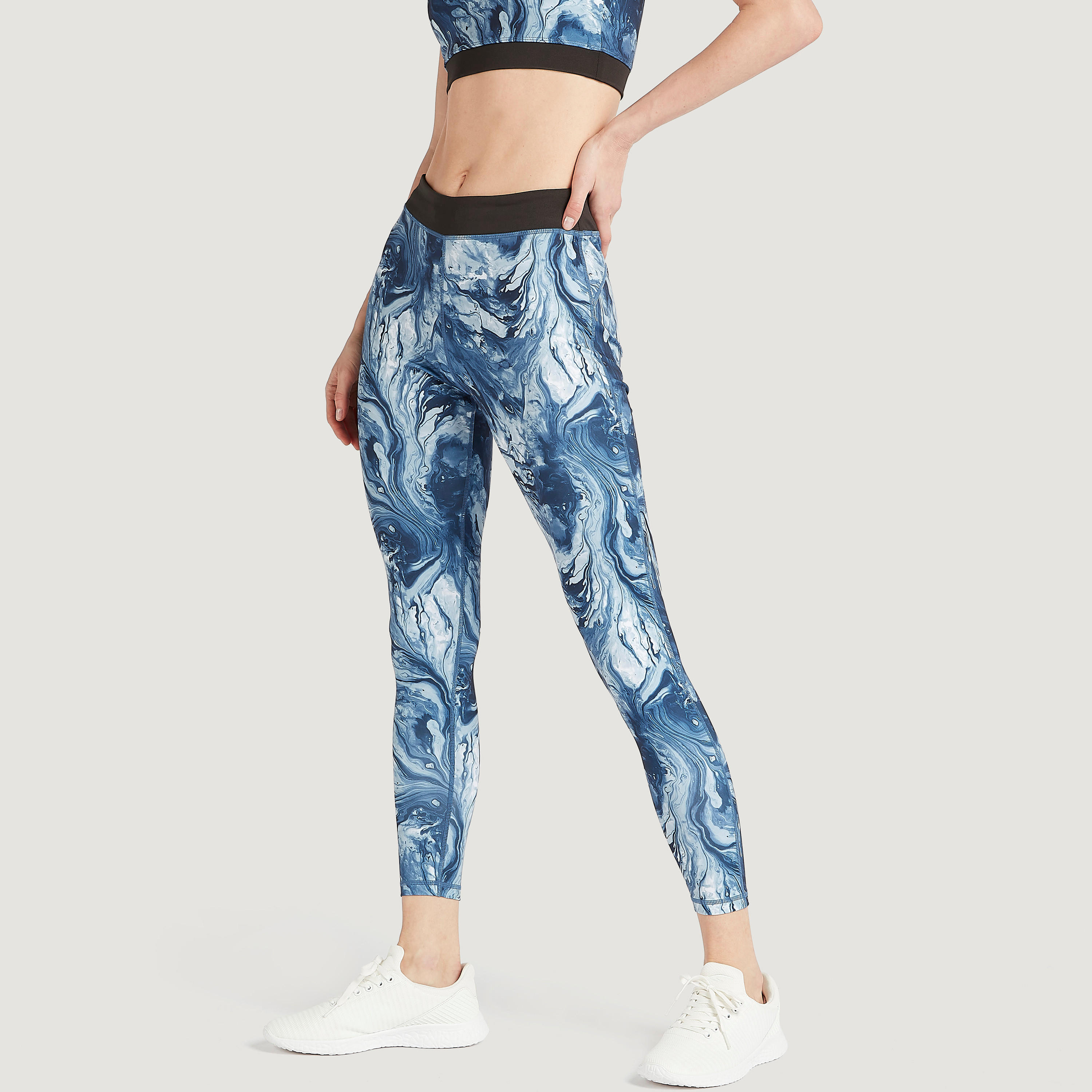 بنطلون ليقنز بخصر مطّاطي وطبعات-women-clothing-bottoms-leggings-image-5
