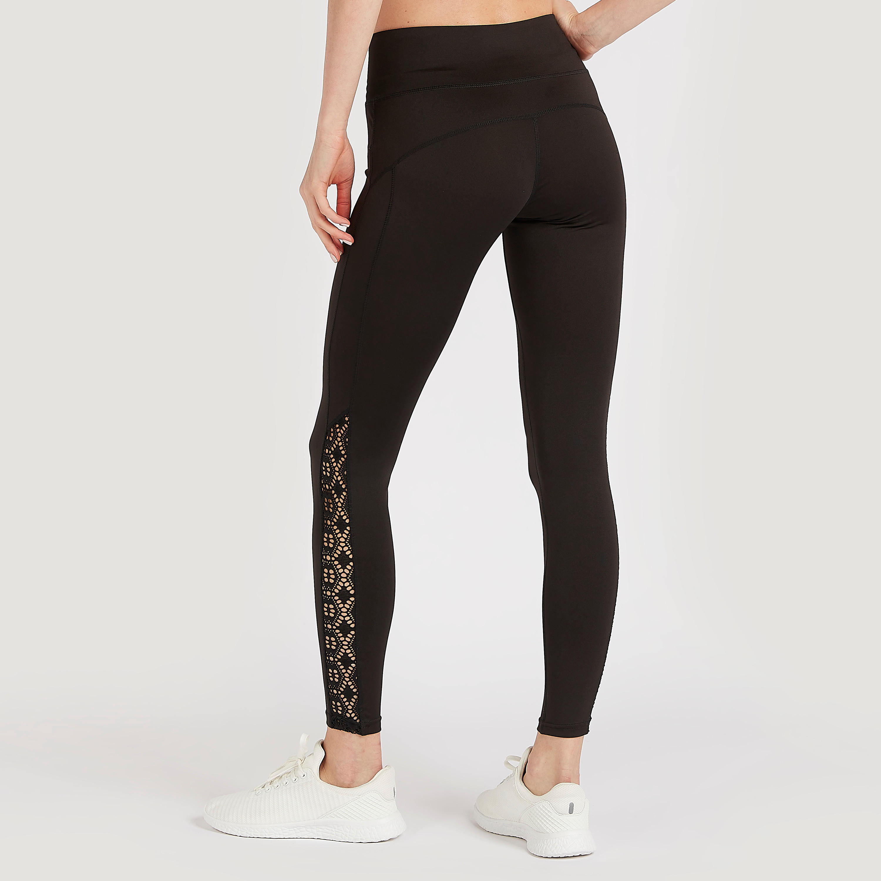 بنطلون ليقنز بخصر مطّاطي وألواح جانبيّة بتصاميم مفرّغة-women-clothing-bottoms-leggings-image-4