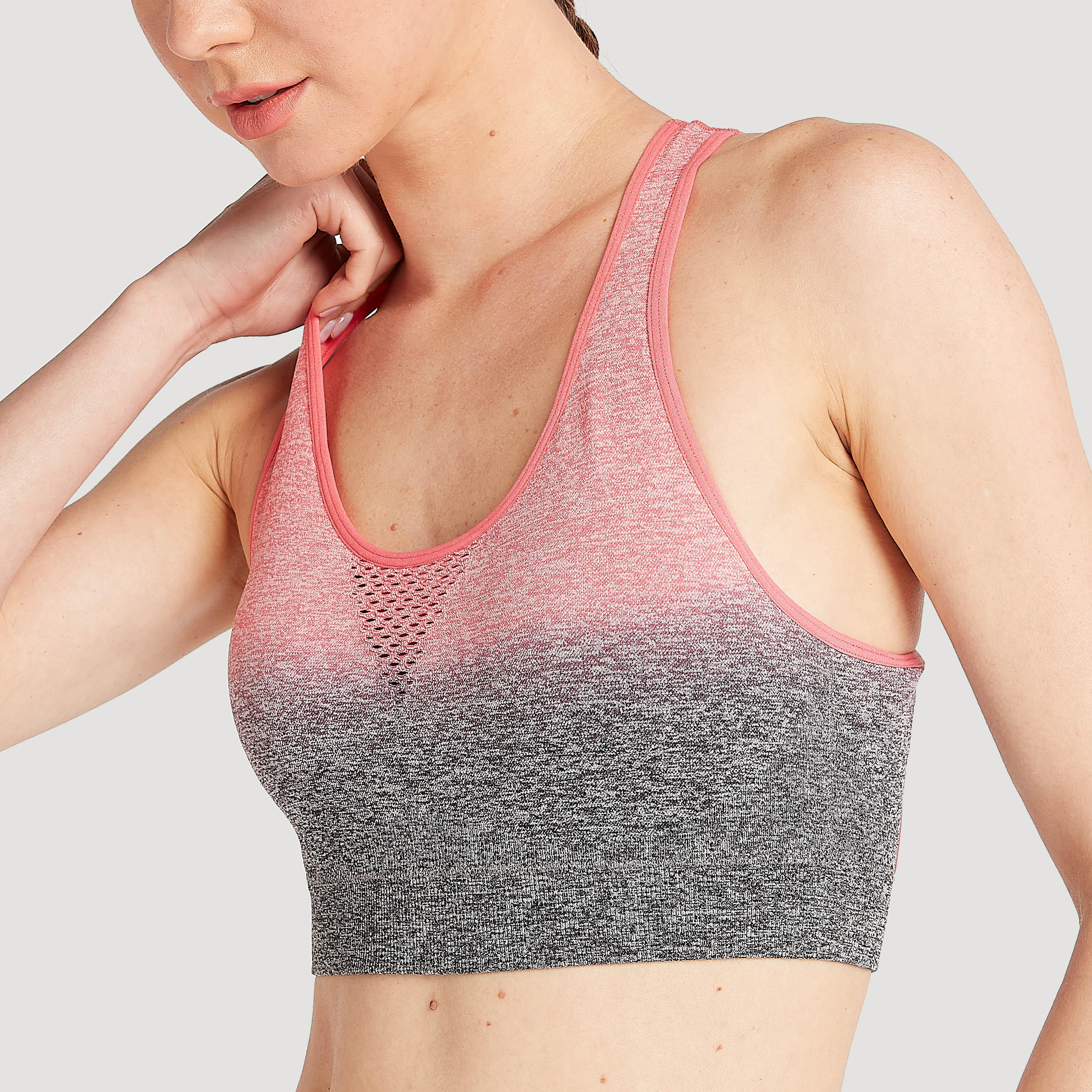 صدريّة رياضيّة بظهر بتصميم قواطع وتفاصيل شبكيّة-sports-women-clothing-sportsbras-image-3