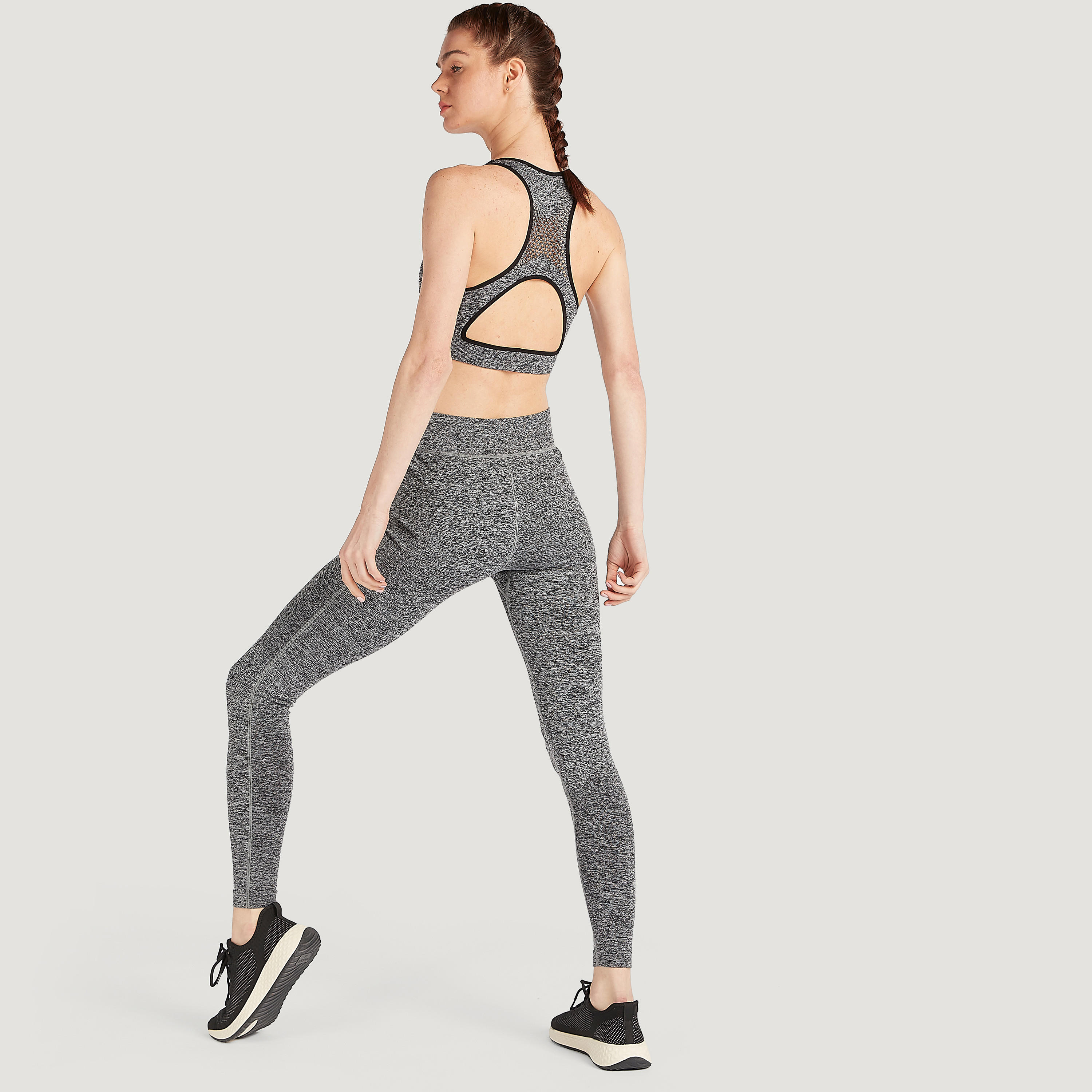 صدريّة رياضيّة بظهر بتصميم قواطع-sports-women-clothing-sportsbras-image-5