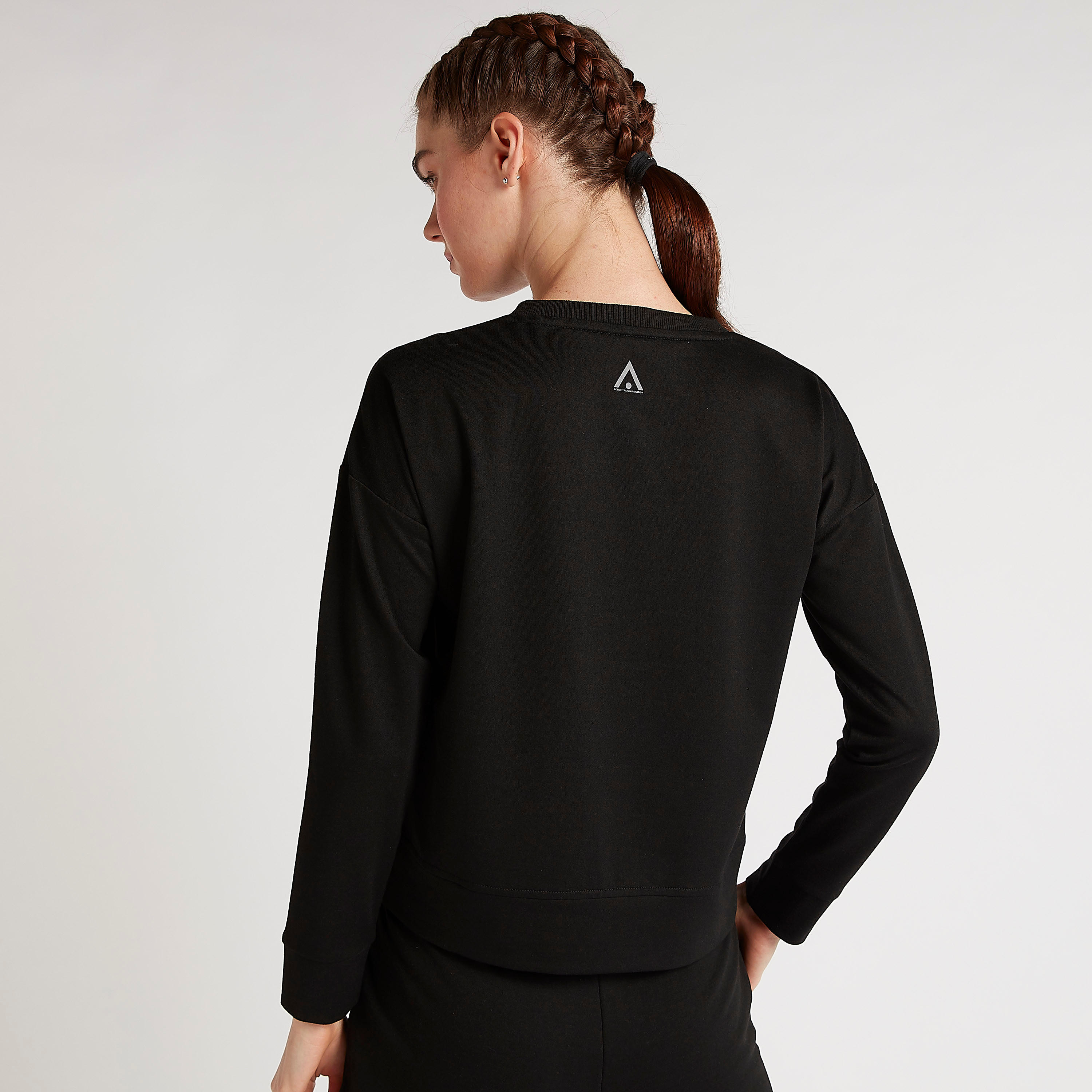 Solid Crew Neck Sweatshirt with Long Sleeves-women-clothing-sportswearandactivewear-hoodiesandsweatshirts-image-4