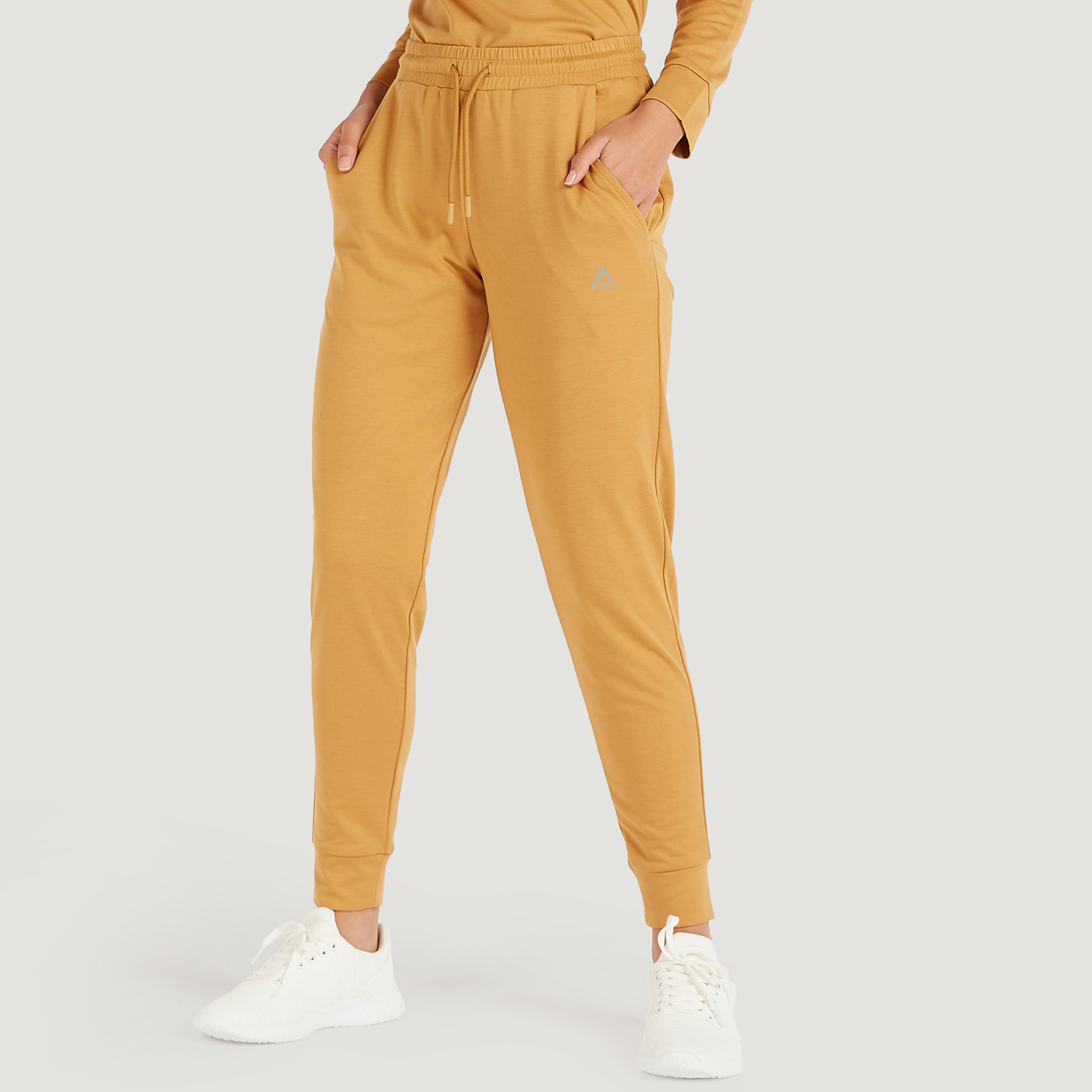 بنطلون رياضي سادة برباط خصر مطّاطي وجيوب-women-clothing-sportswearandactivewear-bottoms-image-4