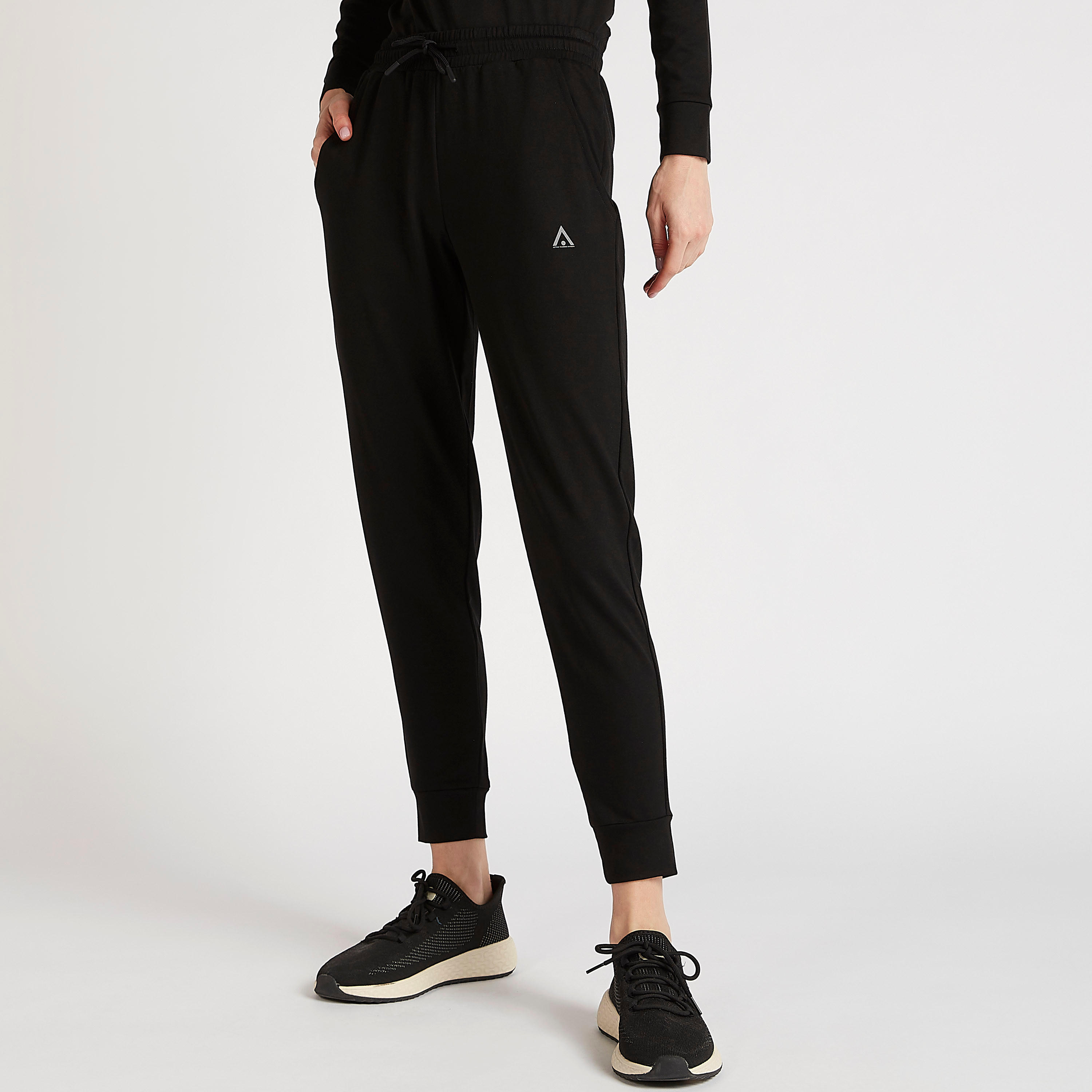 بنطلون رياضي سادة برباط إغلاق وجيوب-women-clothing-sportswearandactivewear-bottoms-image-3