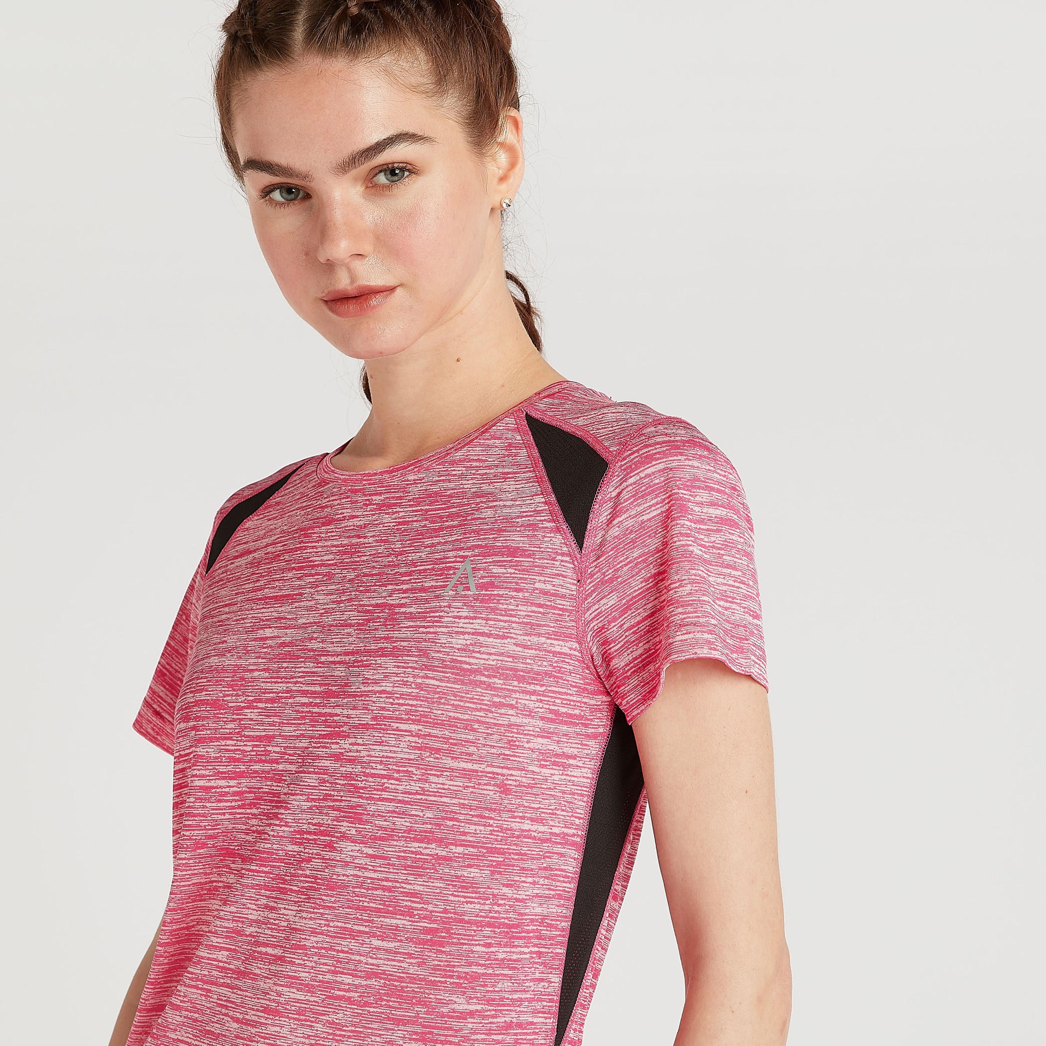 تيشيرت بياقة مستديرة وأكمام قصيرة-women-clothing-sportswearandactivewear-tshirtsandvests-image-3