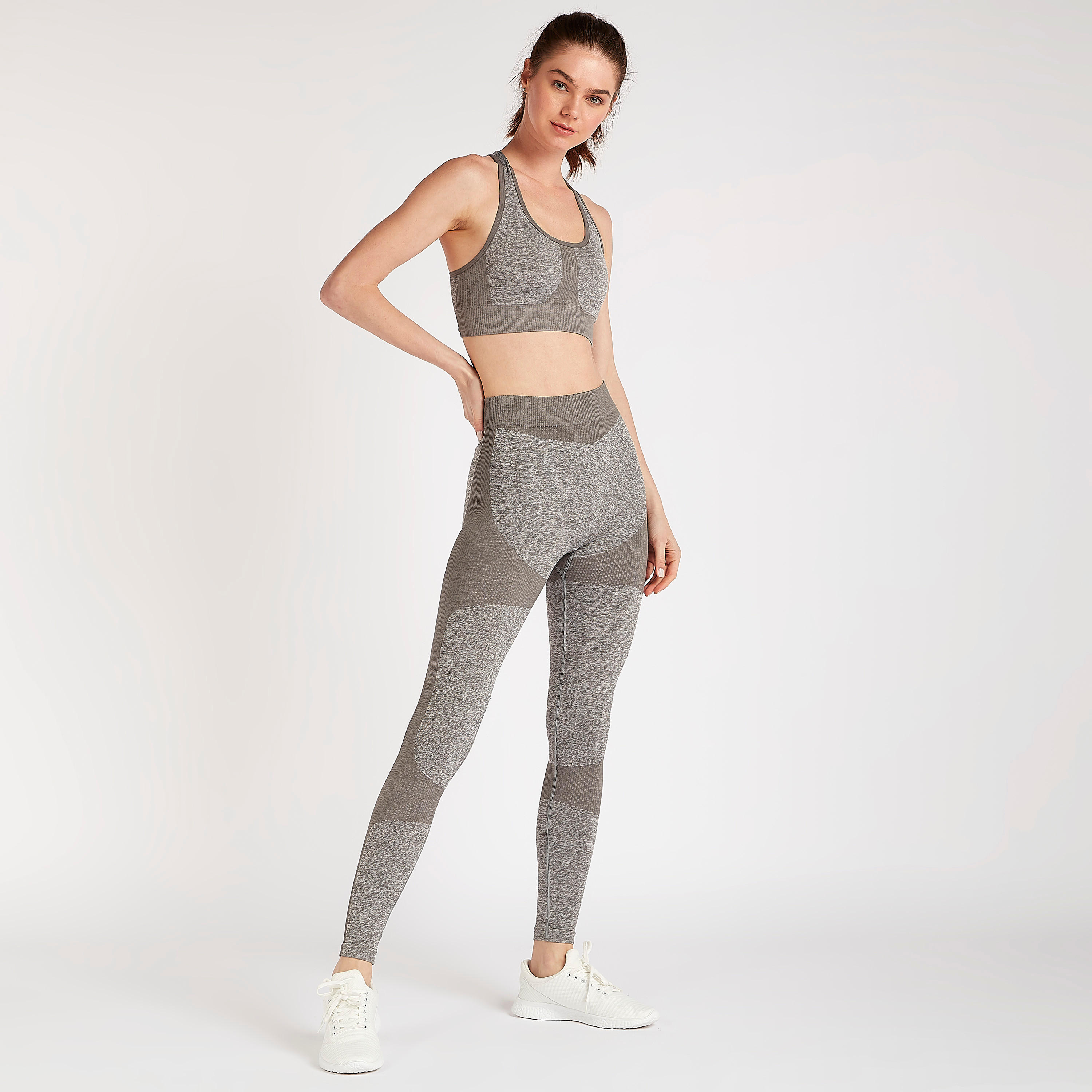 صدرية رياضية سادة بظهر ريسر-sports-women-clothing-sportsbras-image-3