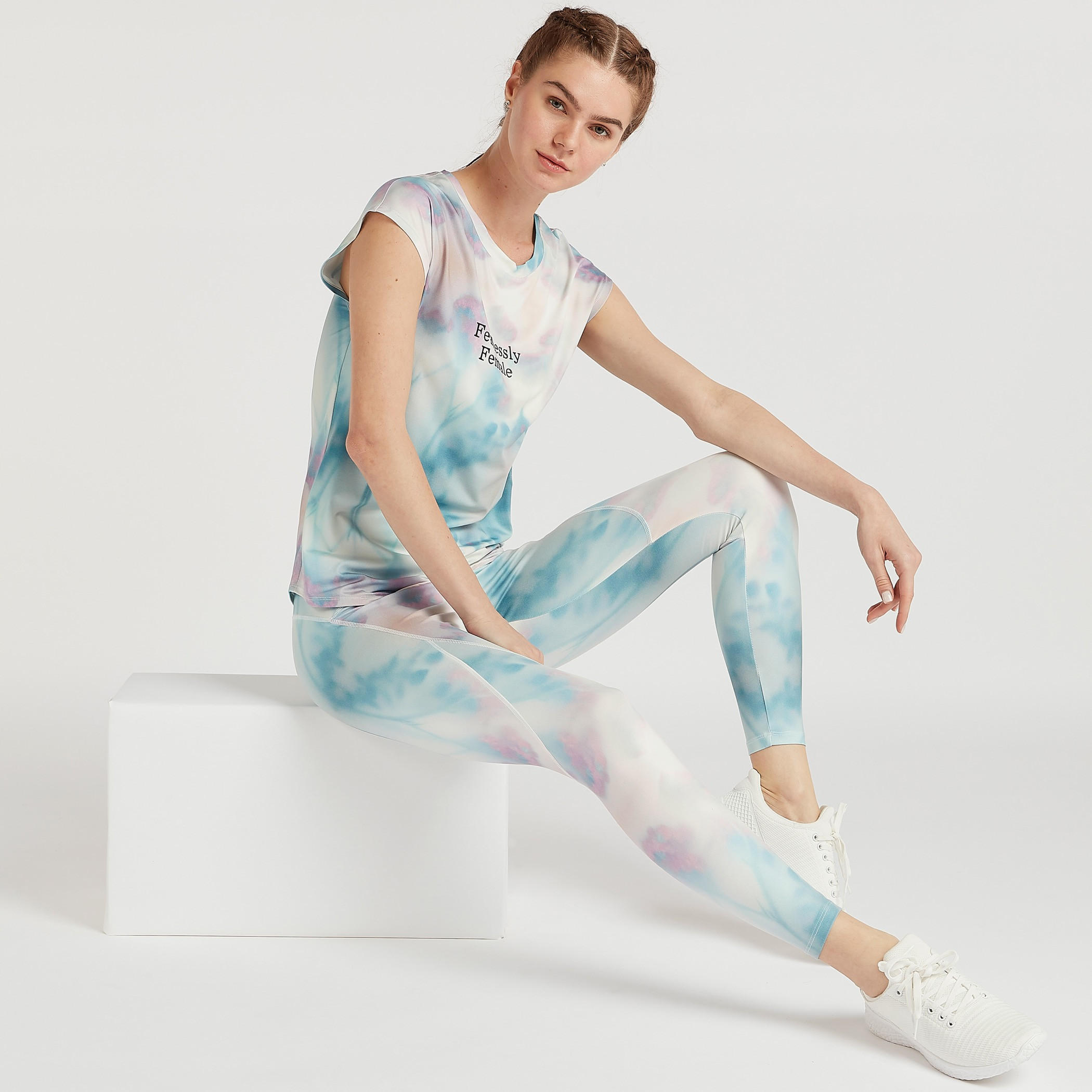 بنطلون ليقنز بخصر مطّاطي وطبعات-women-clothing-bottoms-leggings-image-5