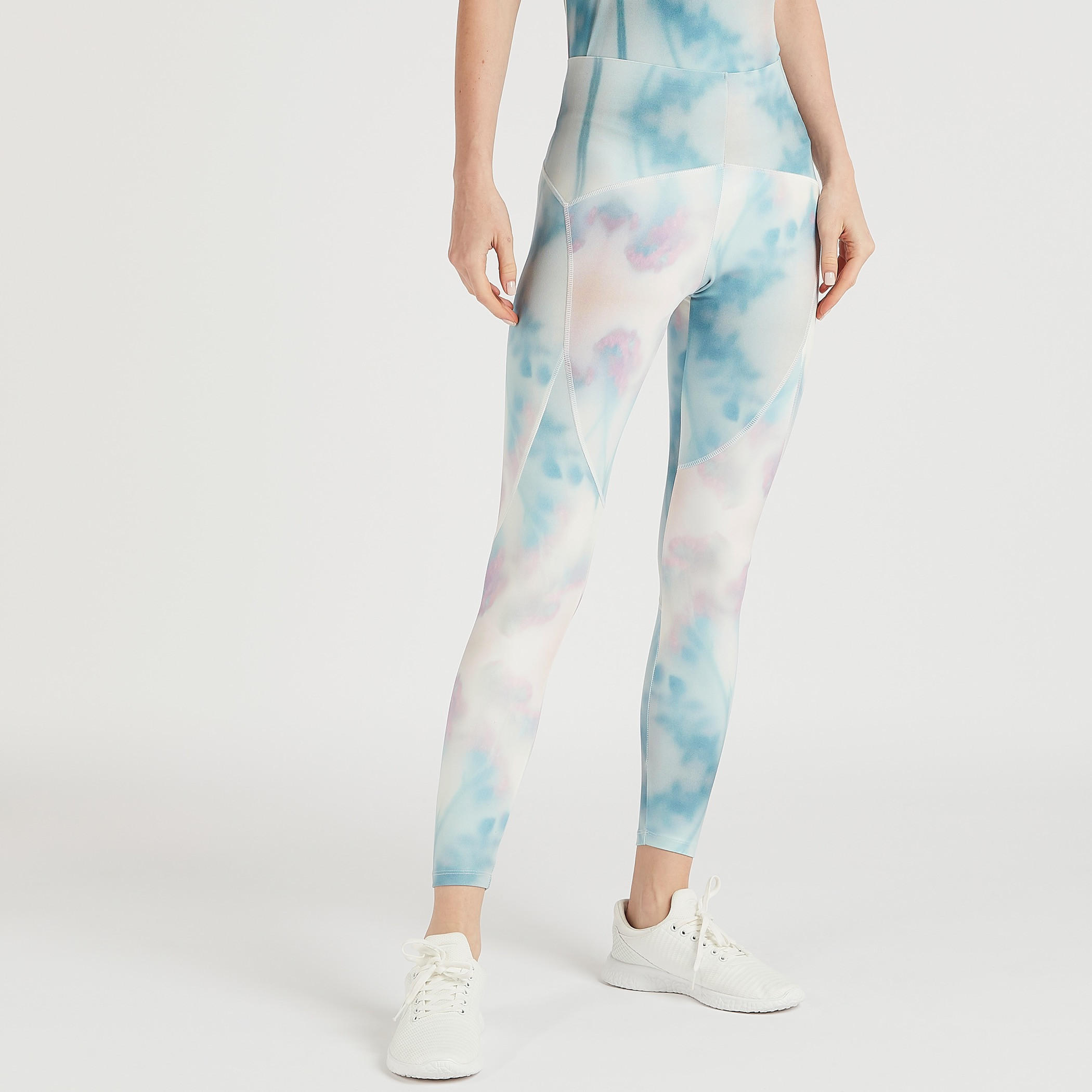 بنطلون ليقنز بخصر مطّاطي وطبعات-women-clothing-bottoms-leggings-image-1