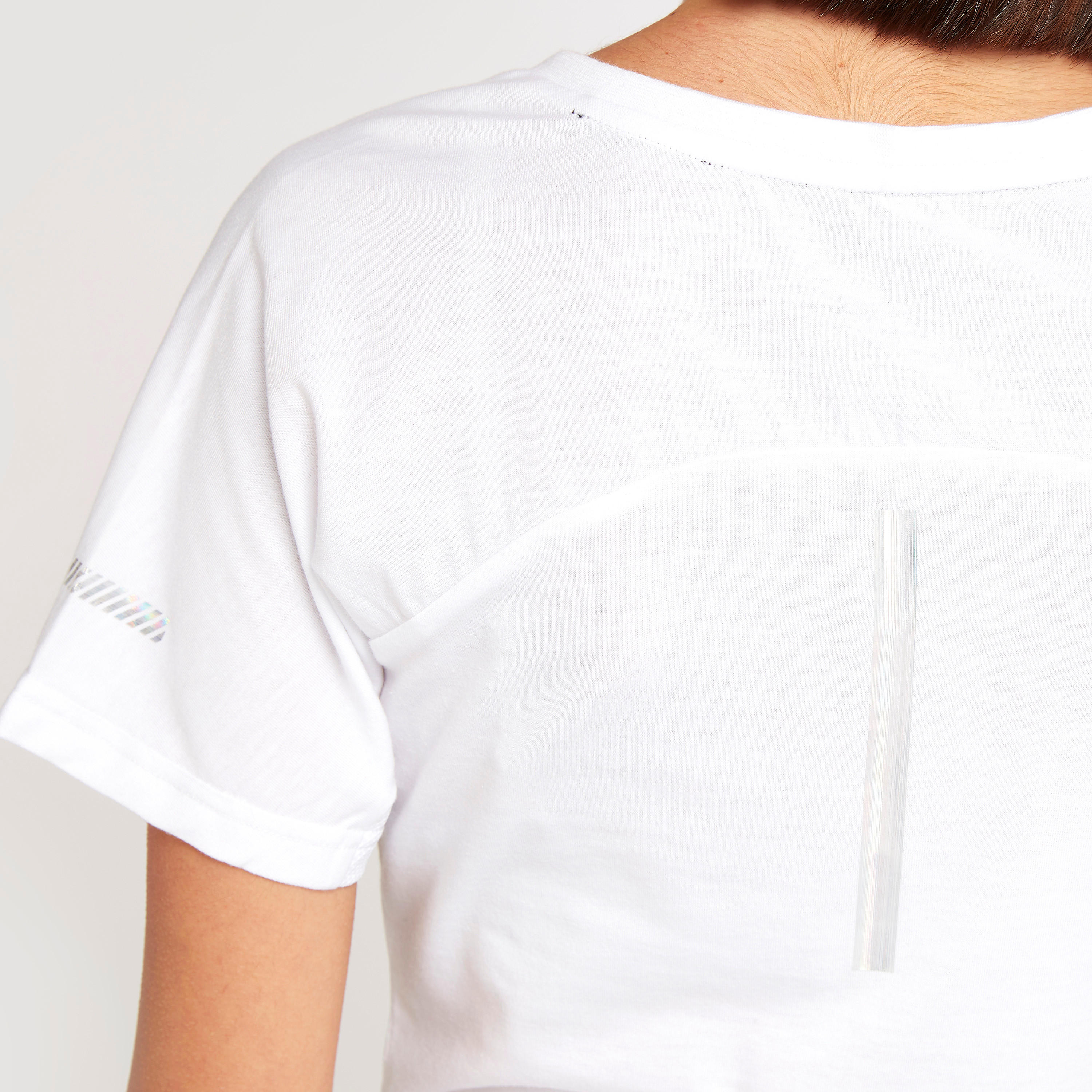 تيشيرت سادة بياقة ضيّقة وأكمام قصيرة-women-clothing-sportswearandactivewear-tshirtsandvests-image-5