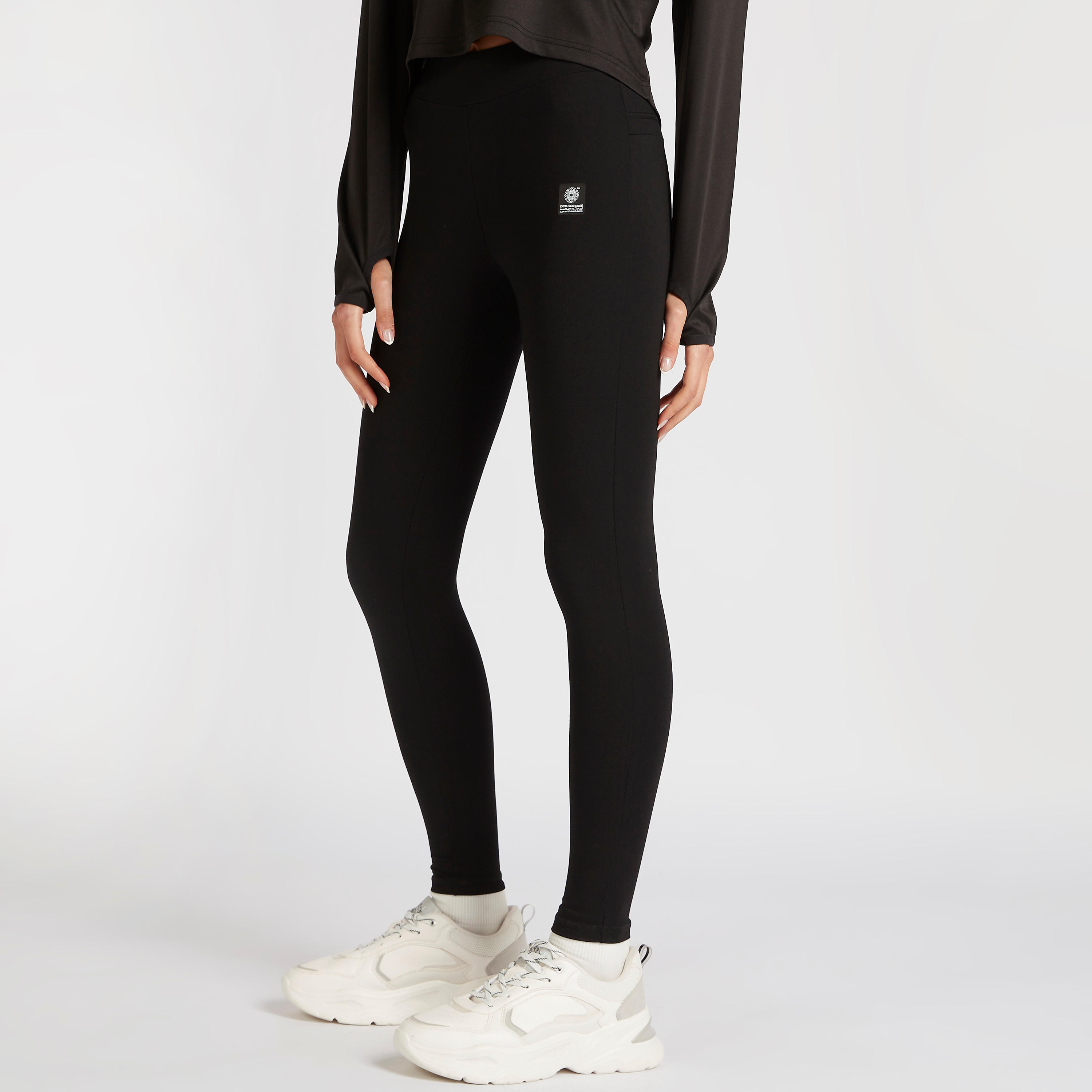 بنطلون ليقنز سادة بخصر مطّاطي وجيوب بسحّاب-women-clothing-bottoms-leggings-image-5