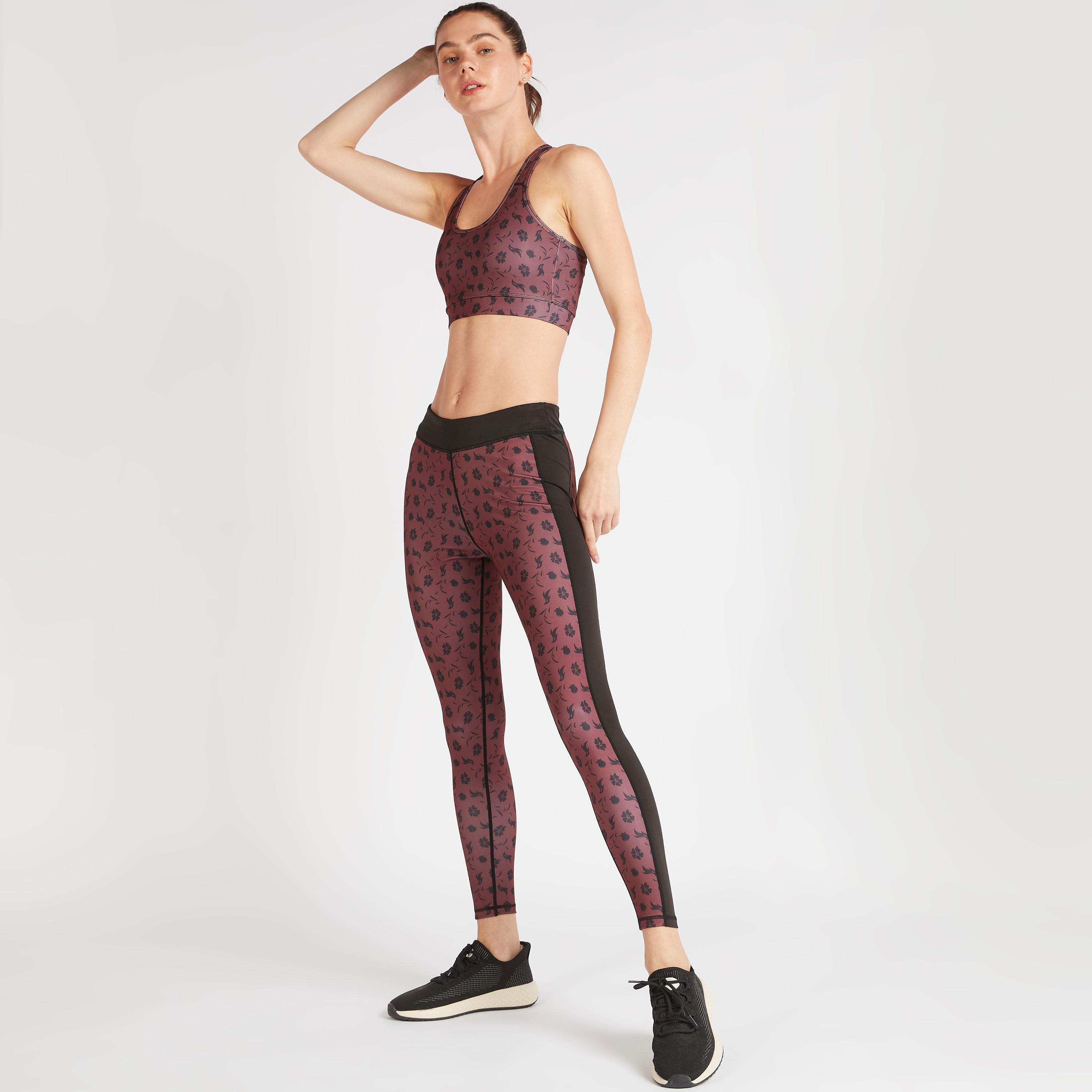 صدرية رياضية بتصميم متقاطع بتفاصيل شبكيّة من الخلف وطبعات-sports-women-clothing-sportsbras-image-2