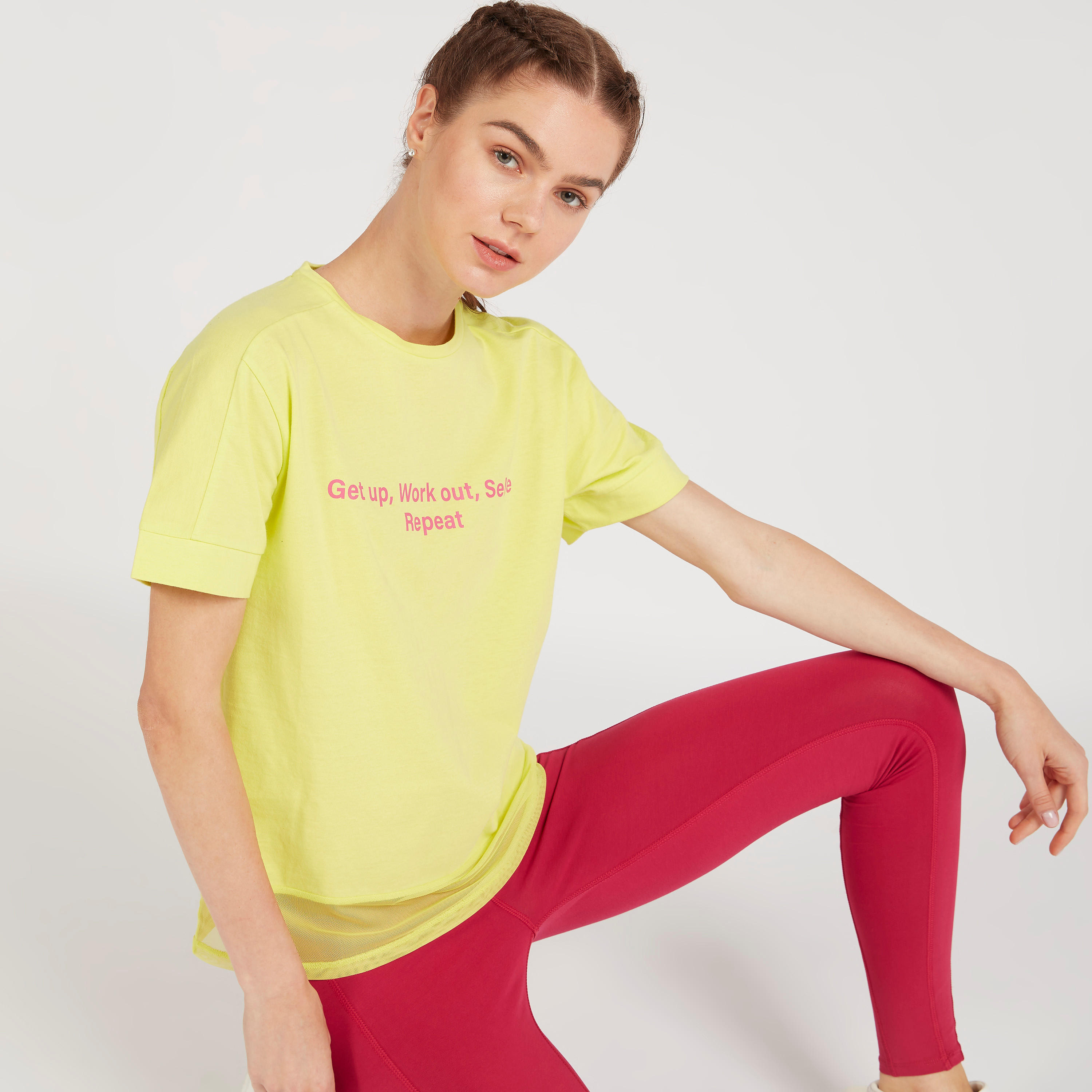 تيشيرت بأكمام قصيرة وطبعات ولوح شبكي-women-clothing-tshirts-image-1