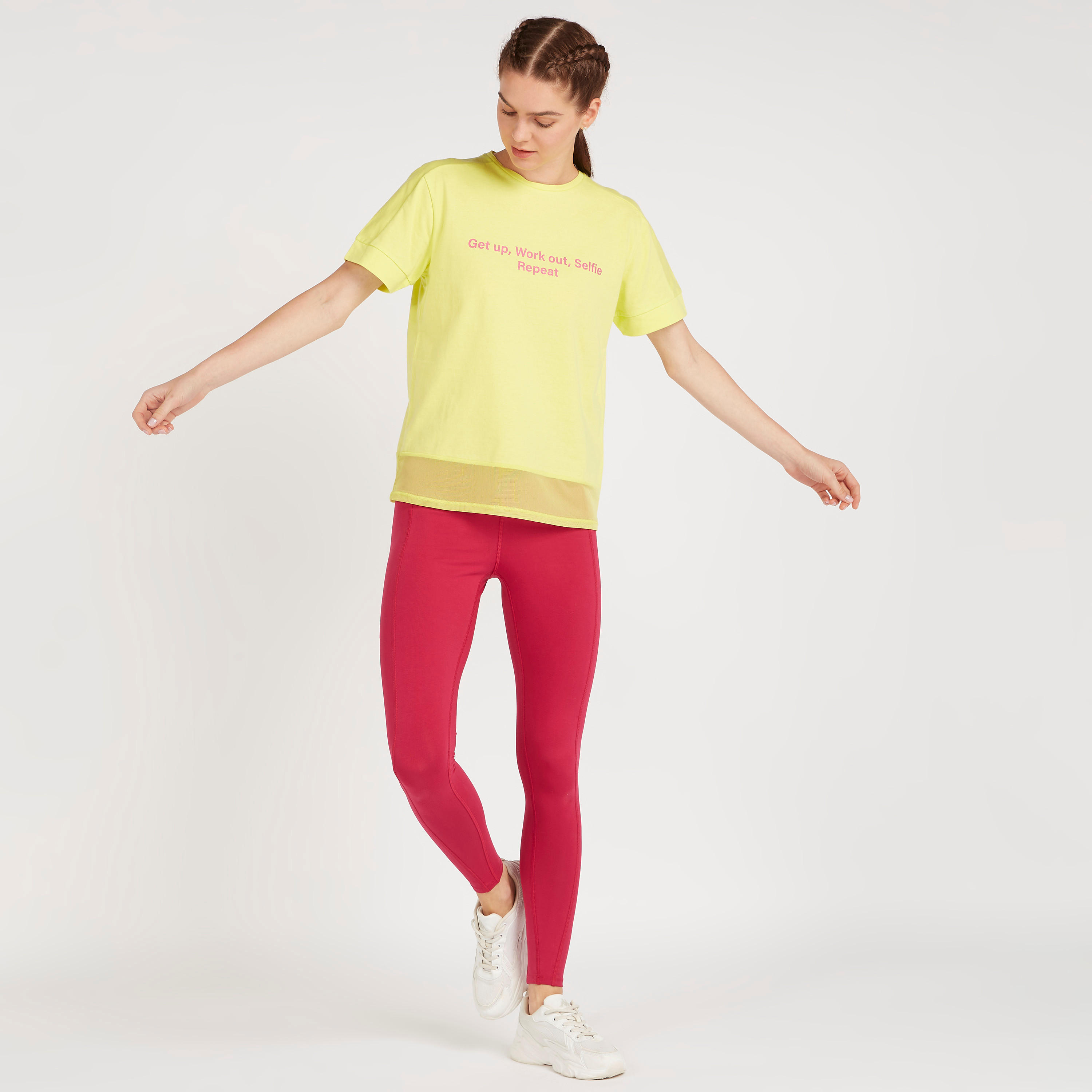 تيشيرت بأكمام قصيرة وطبعات ولوح شبكي-women-clothing-tshirts-image-3