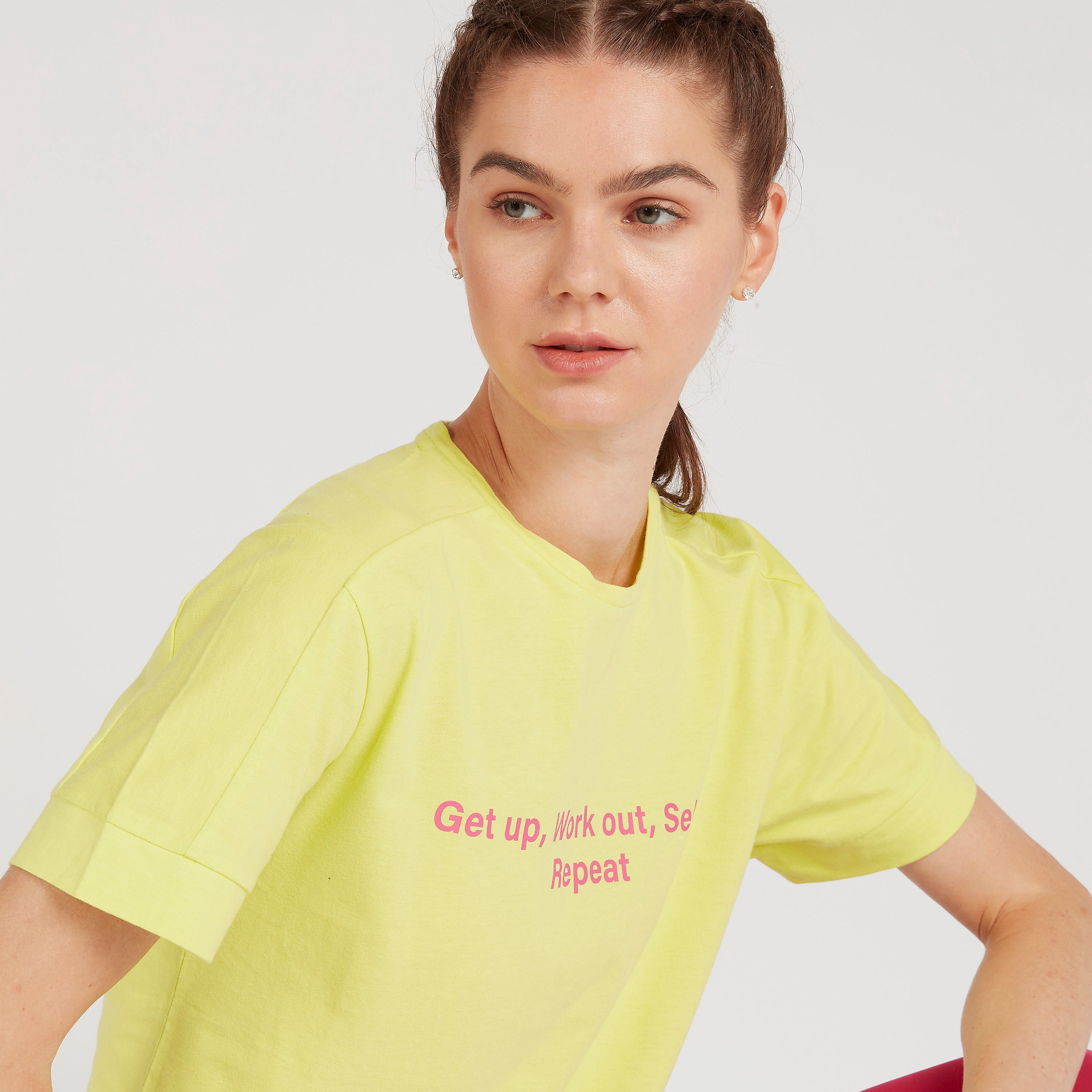 تيشيرت بأكمام قصيرة وطبعات ولوح شبكي-women-clothing-tshirts-image-6