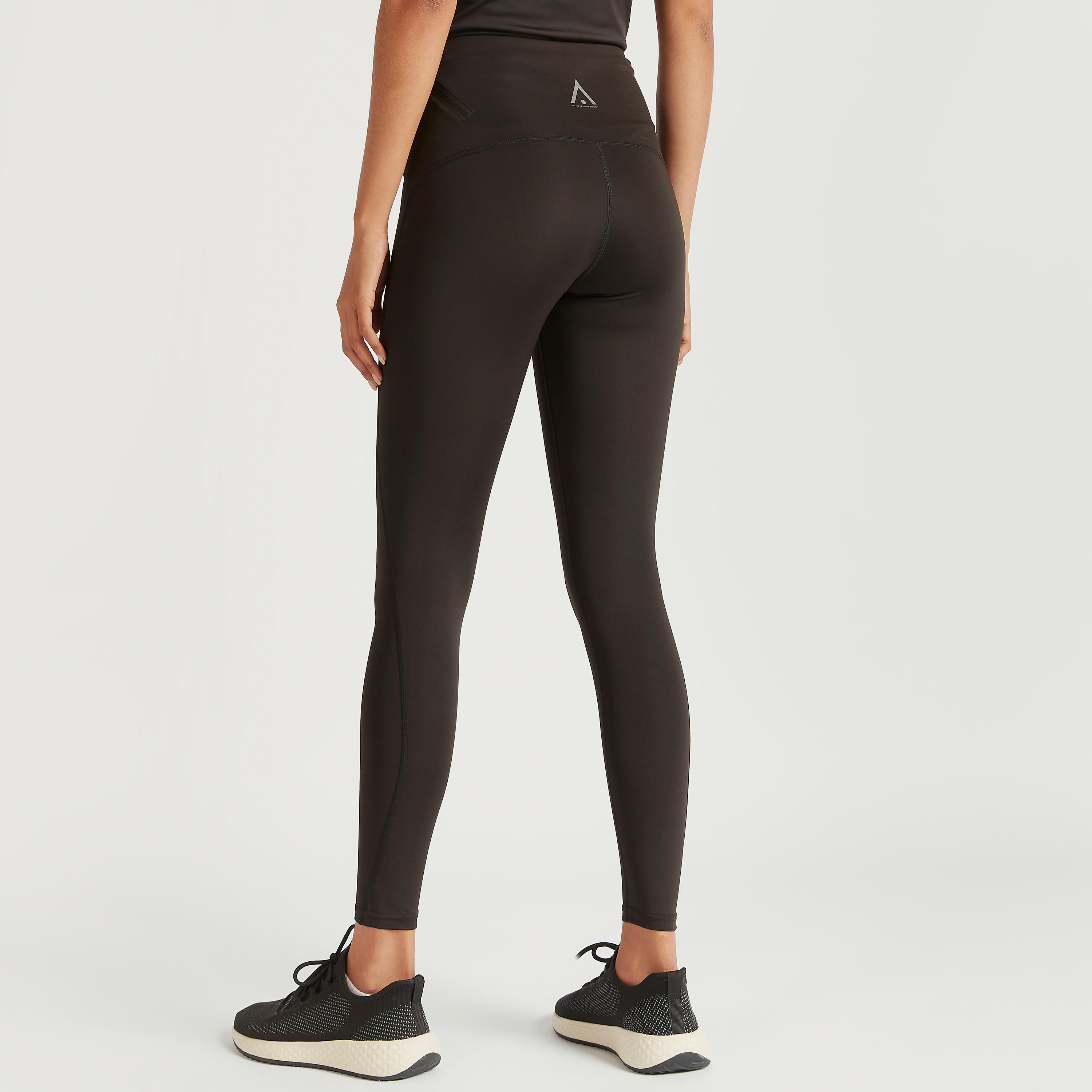 بنطلون ليقنز سادة بخصر مطّاطي-women-clothing-bottoms-leggings-image-3