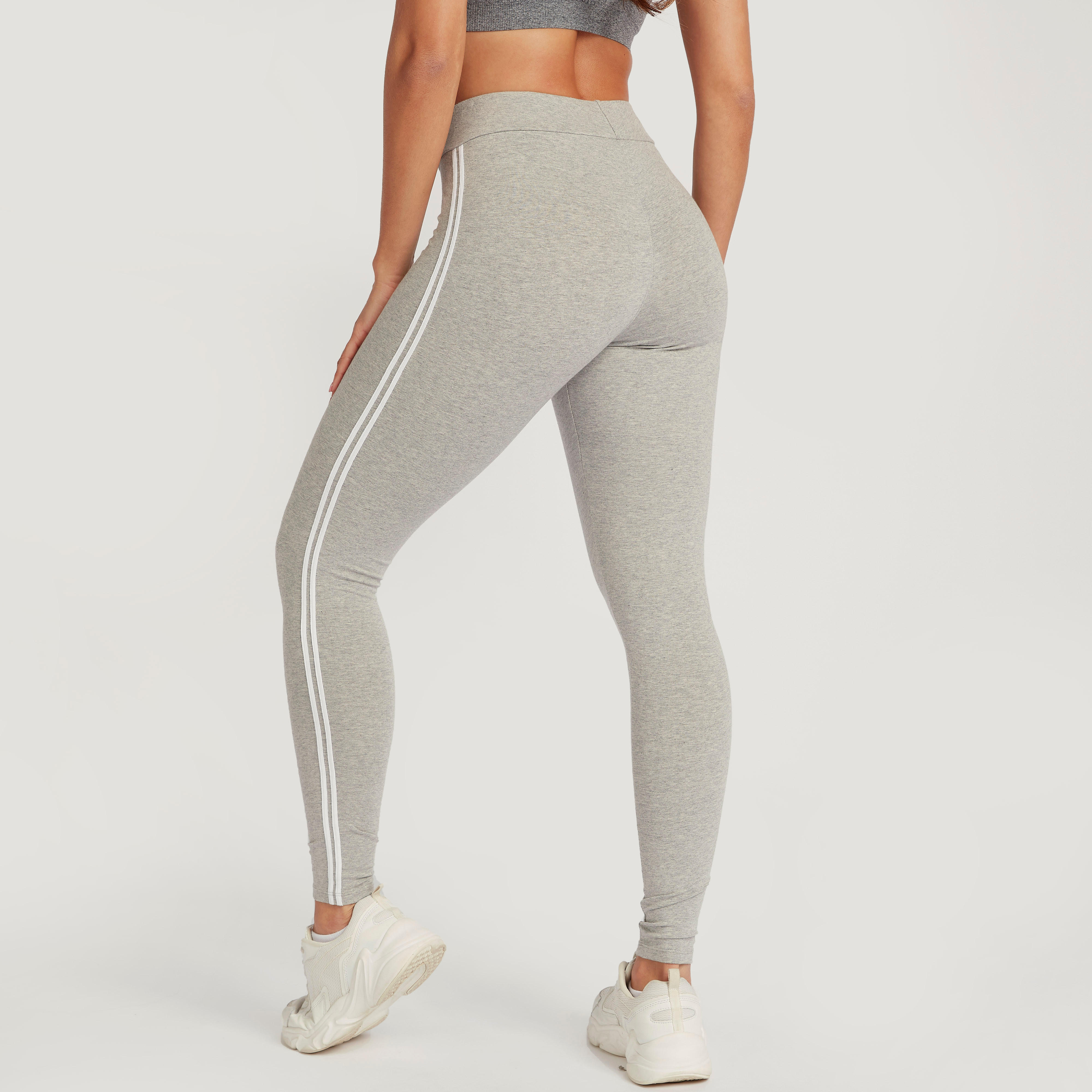 بنطلون ليقنز سادة بخطوط جانبية-women-clothing-bottoms-leggings-image-1