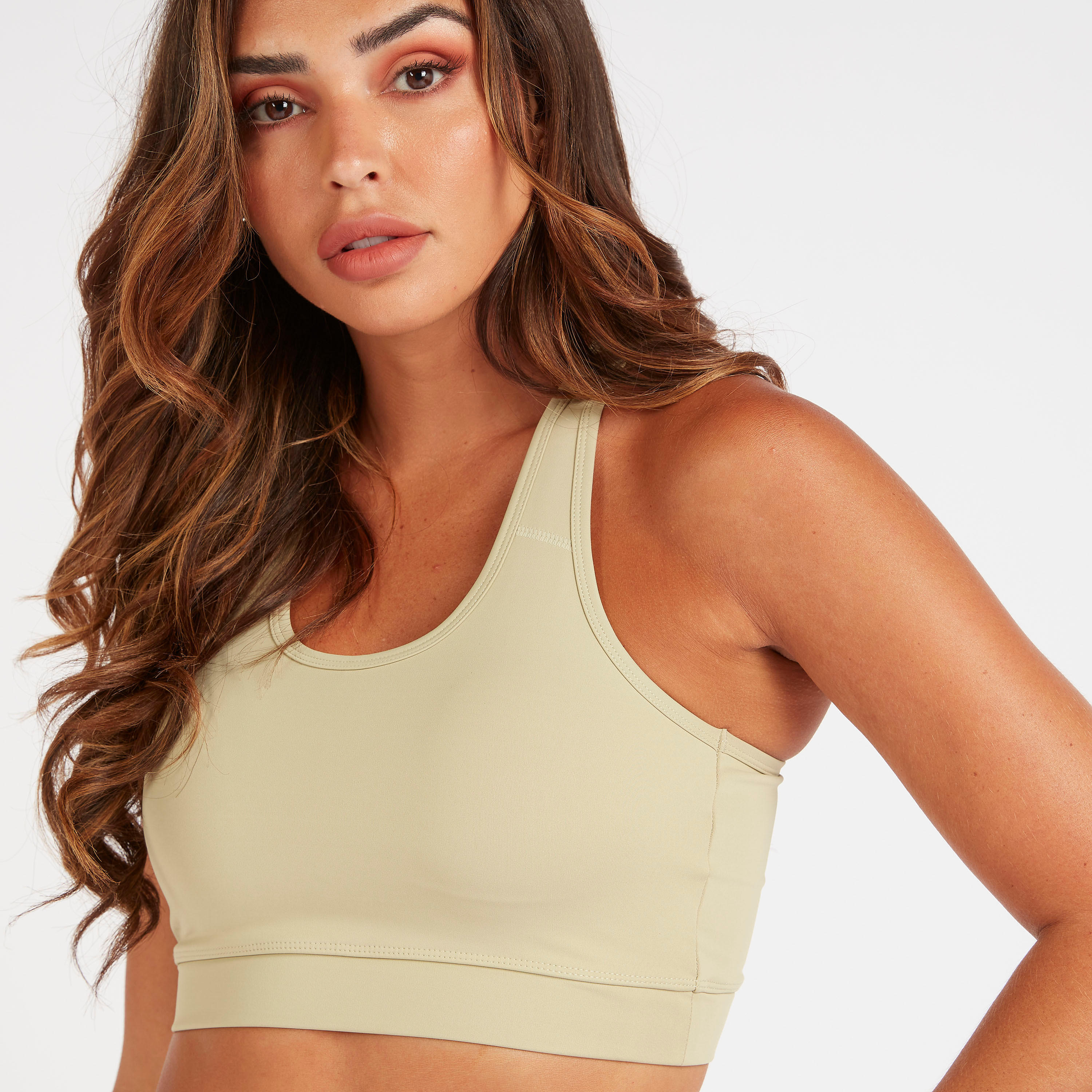 صدريّة رياضيّة سادة بياقة عميقة وتصميم متقاطع من الخلف-sports-women-clothing-sportsbras-image-2