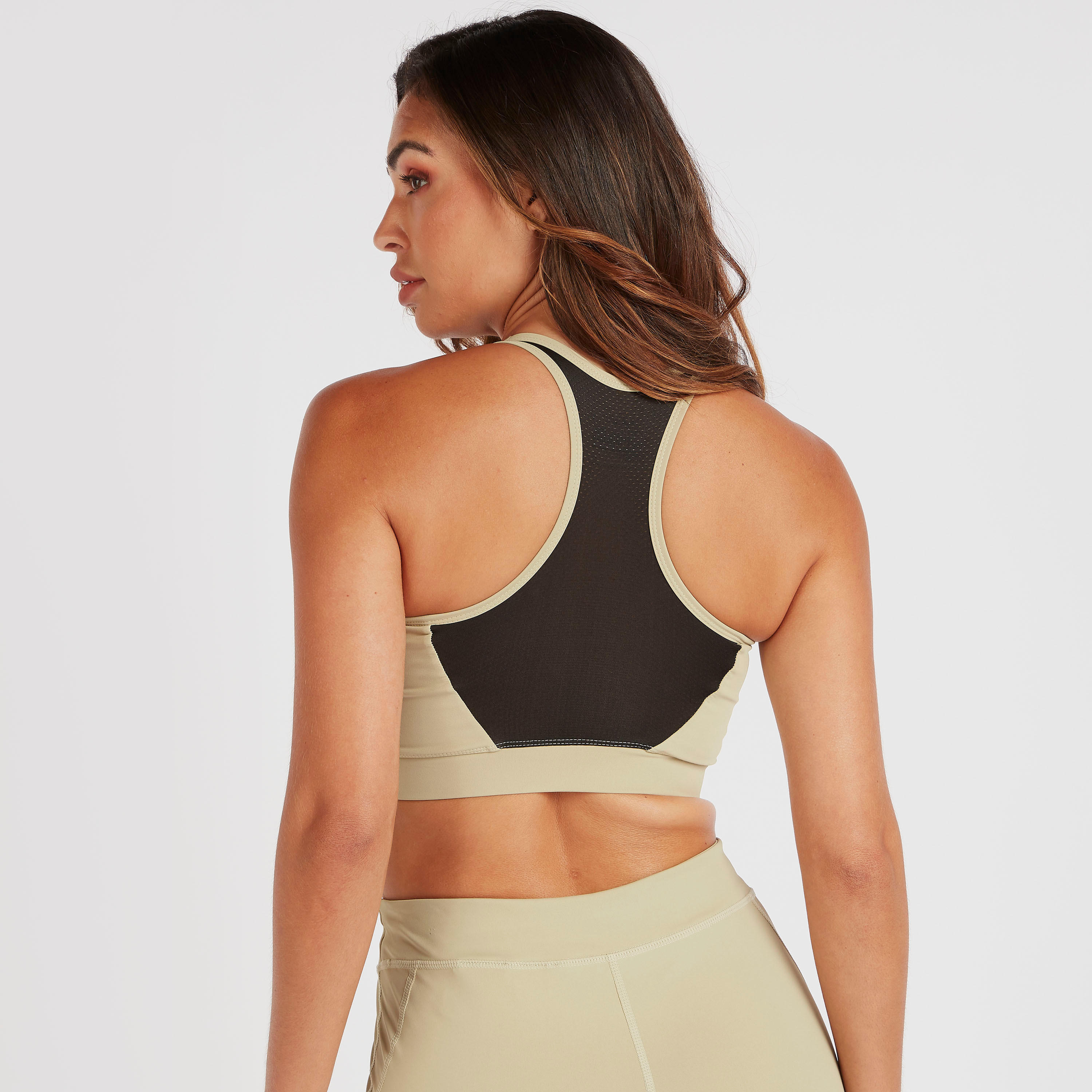 صدريّة رياضيّة سادة بياقة عميقة وتصميم متقاطع من الخلف-sports-women-clothing-sportsbras-image-1