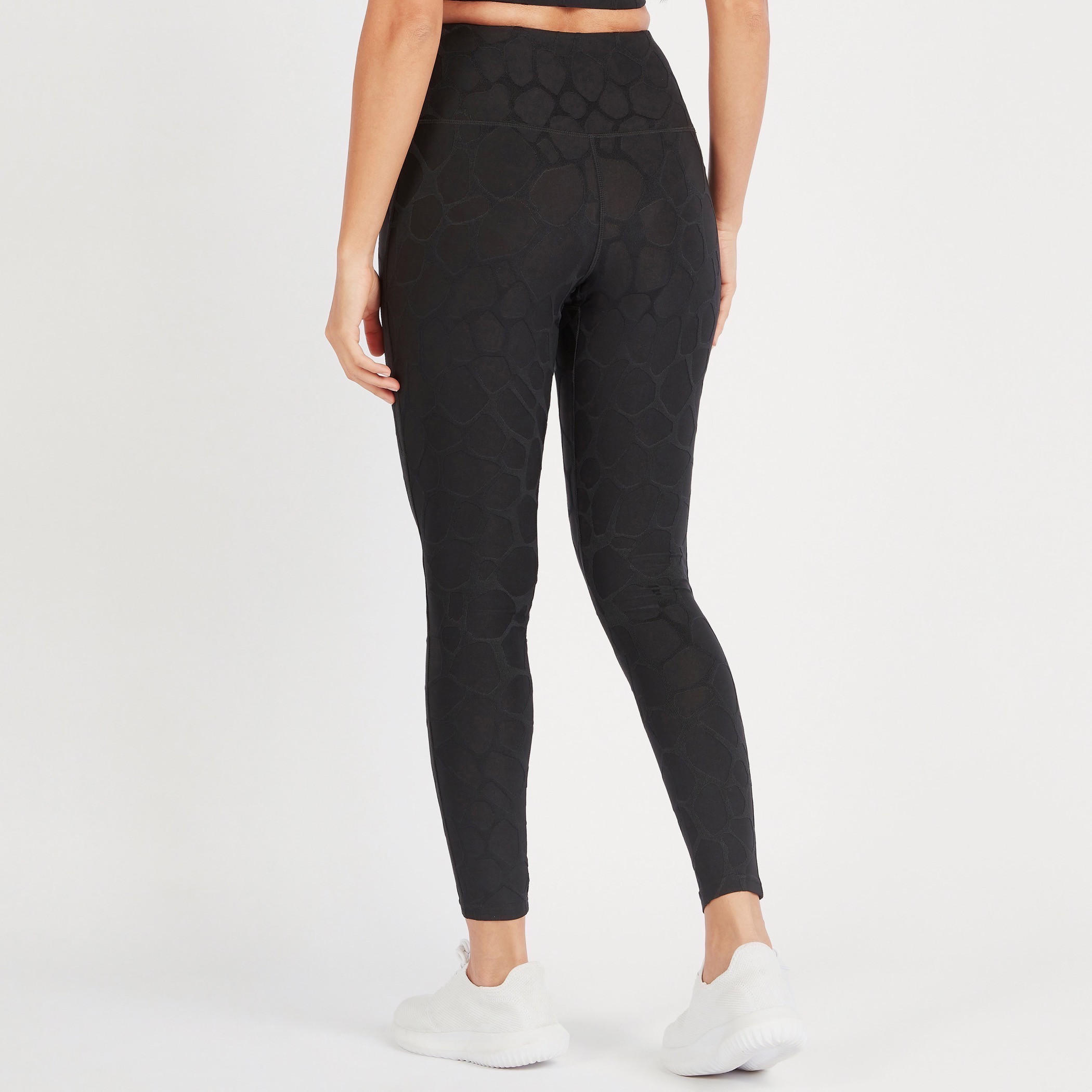 بنطلون ليقنز بارز الملمس بخصر مطّاطي-women-clothing-bottoms-leggings-image-4