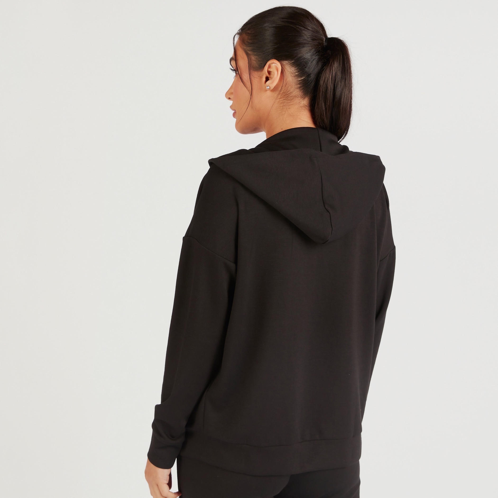 سويت شيرت بقبّعة وسحّاب إغلاق وأكمام طويلة-women-clothing-sportswearandactivewear-coatsandjackets-jackets-image-4