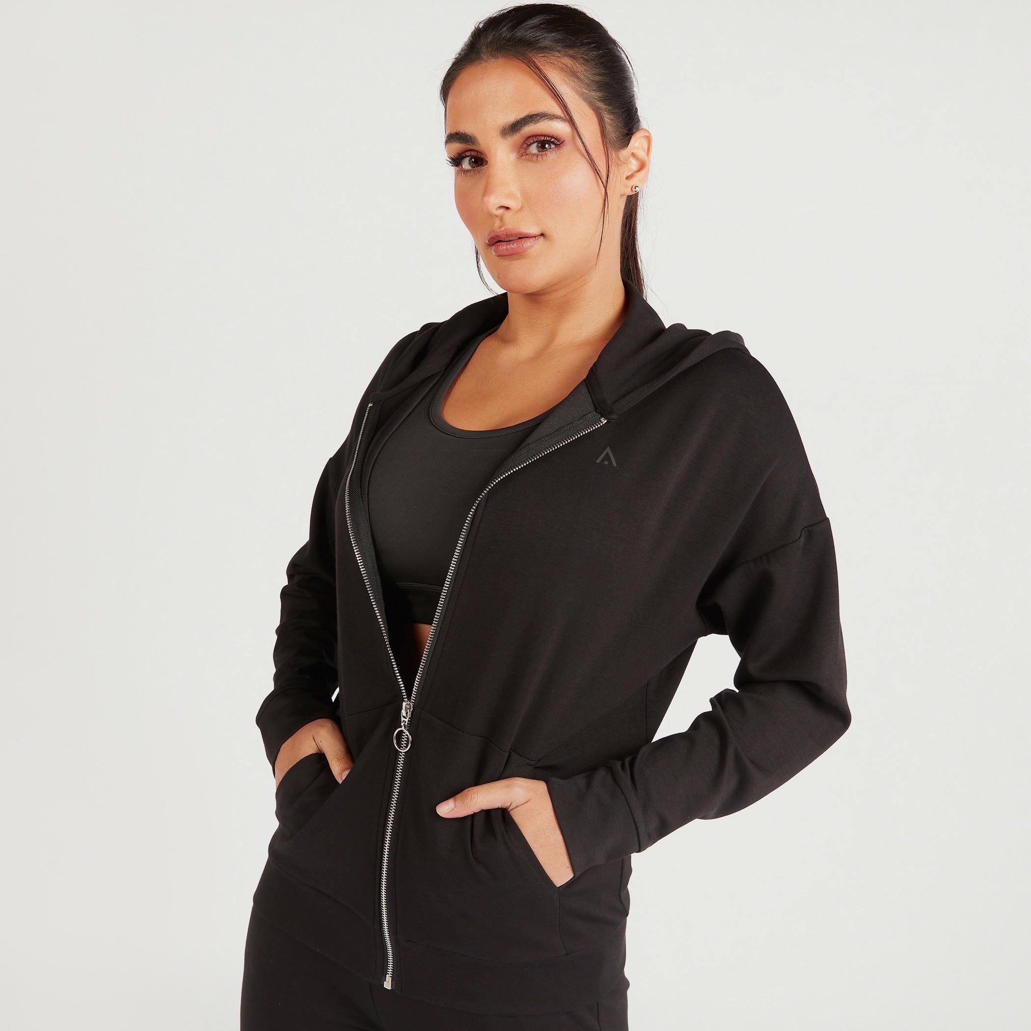 سويت شيرت بقبّعة وسحّاب إغلاق وأكمام طويلة-women-clothing-sportswearandactivewear-coatsandjackets-jackets-image-5
