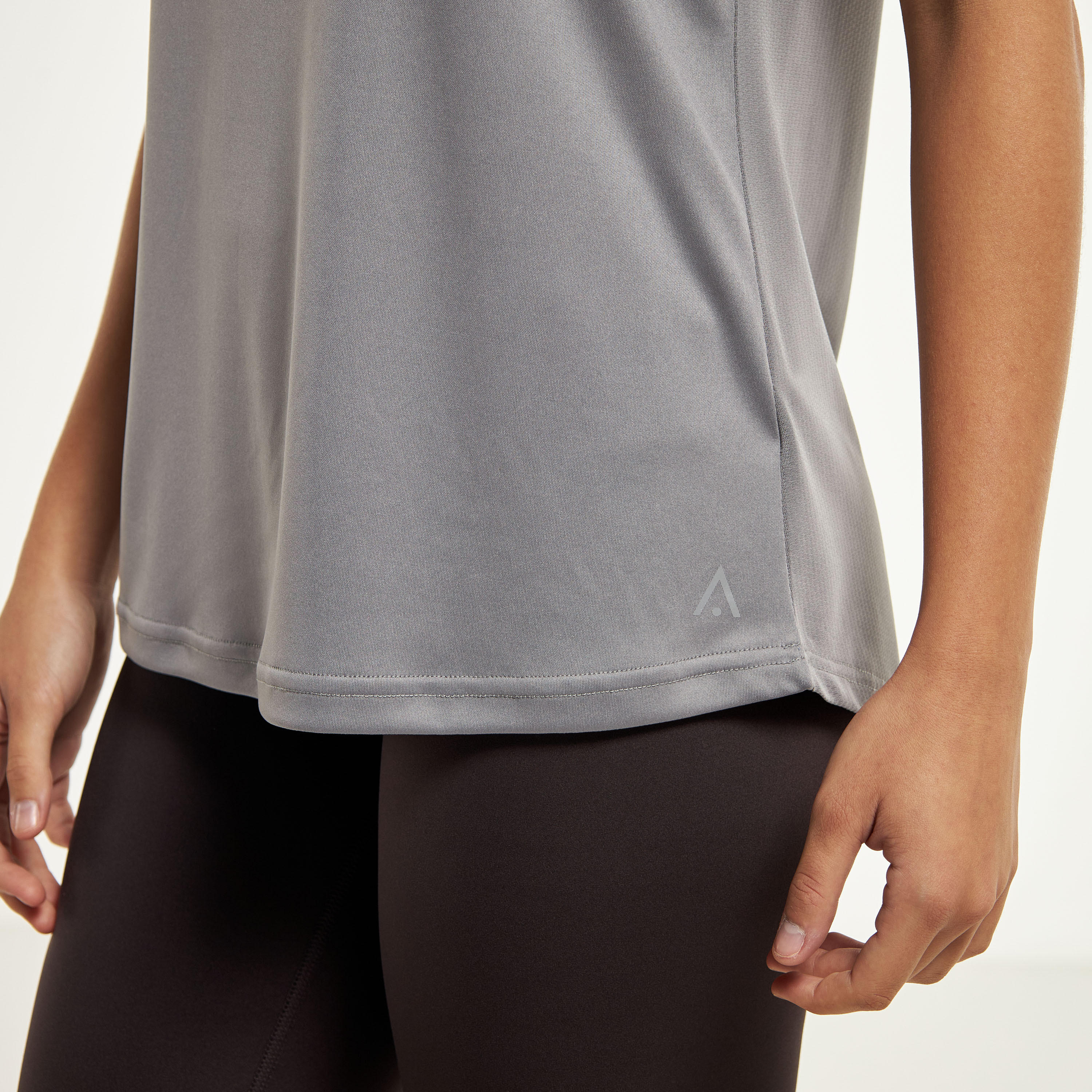 Solid T-shirt with Crew Neck and Short Sleeves-sports-women-clothing-tshirtsandvests-image-4