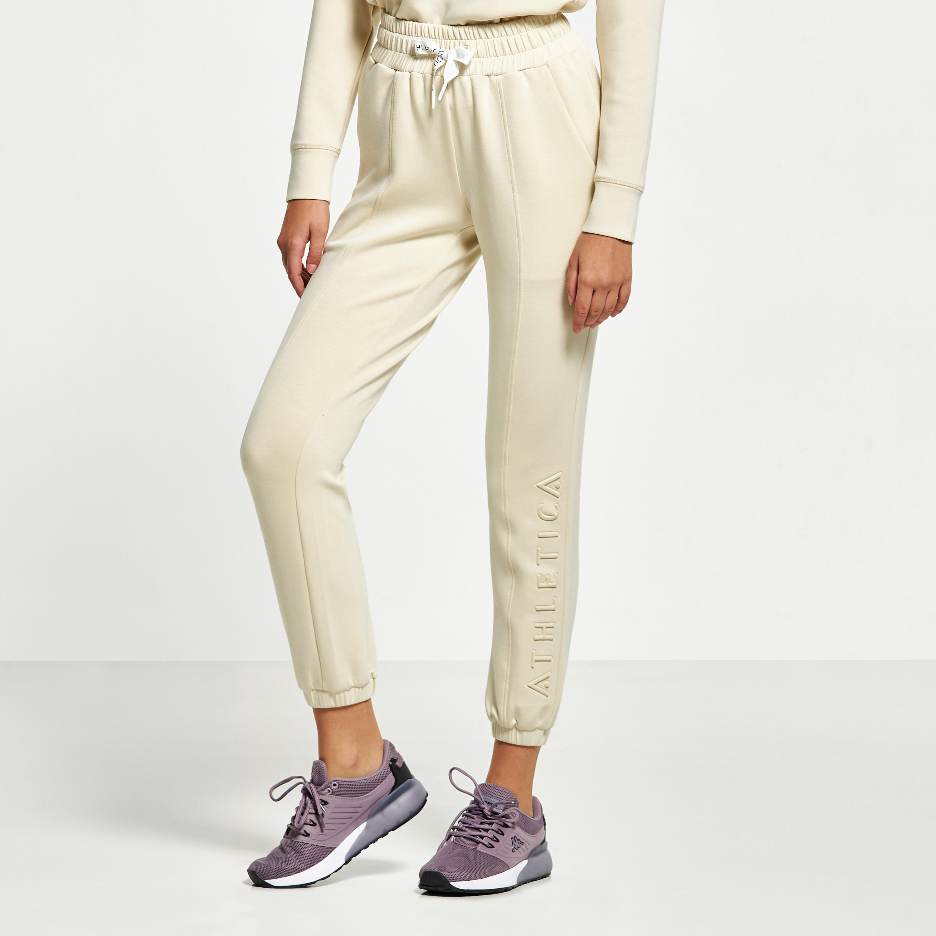 بنطلون رياضي سادة بأساور ورباط إغلاق-women-clothing-sportswearandactivewear-bottoms-image-1