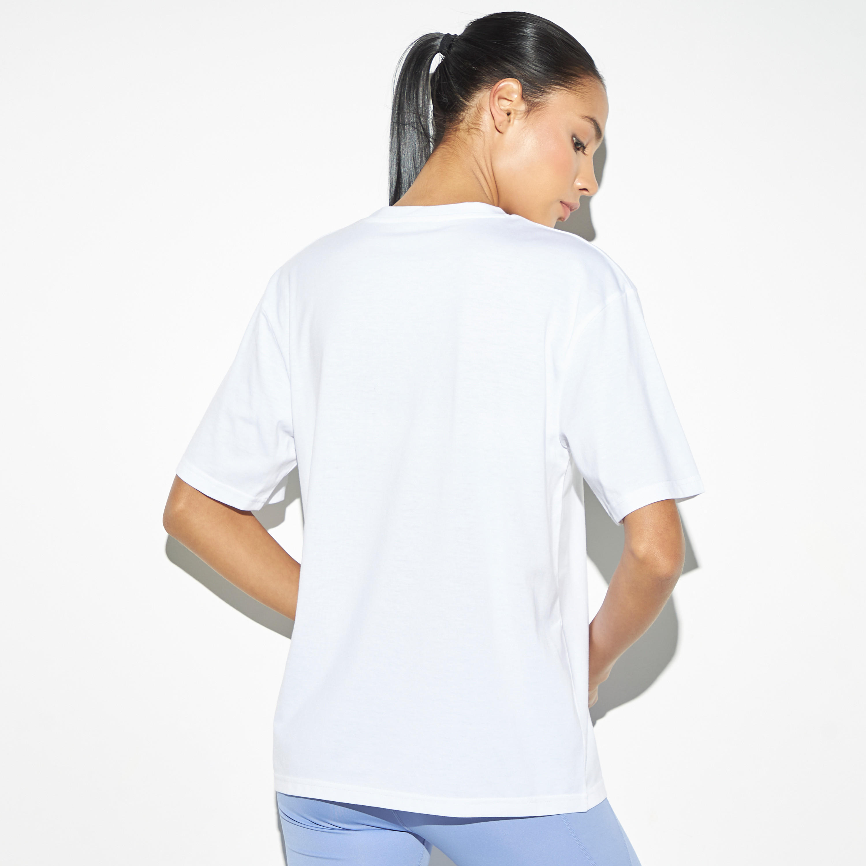 تيشيرت بياقة مستديرة وأكمام قصيرة وطبعات-women-clothing-tshirts-image-3