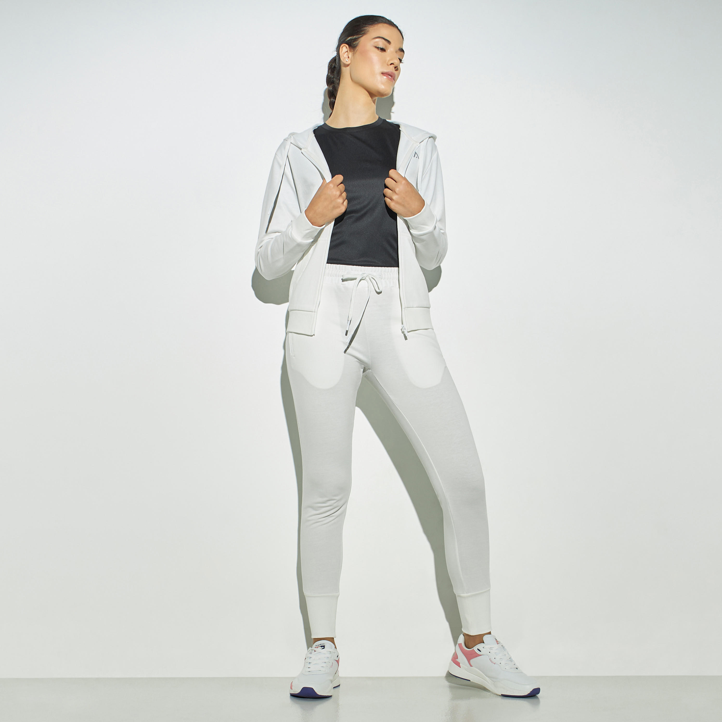 هودي سادة بسحاب وجيب كنغر-women-clothing-sportswearandactivewear-hoodiesandsweatshirts-image-2