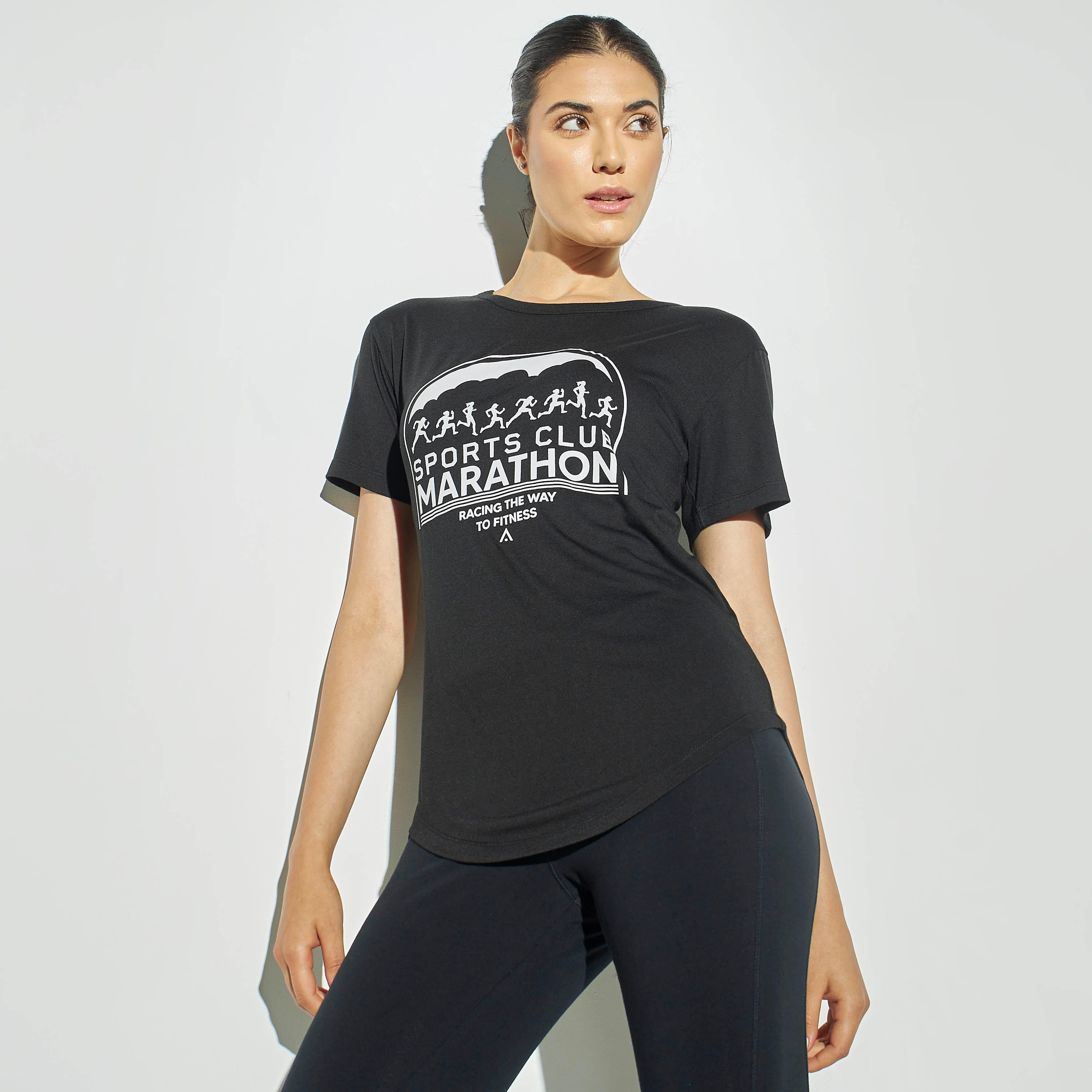 تيشيرت بياقة مستديرة وأكمام قصيرة وطبعات-women-clothing-sportswearandactivewear-tshirtsandvests-image-1