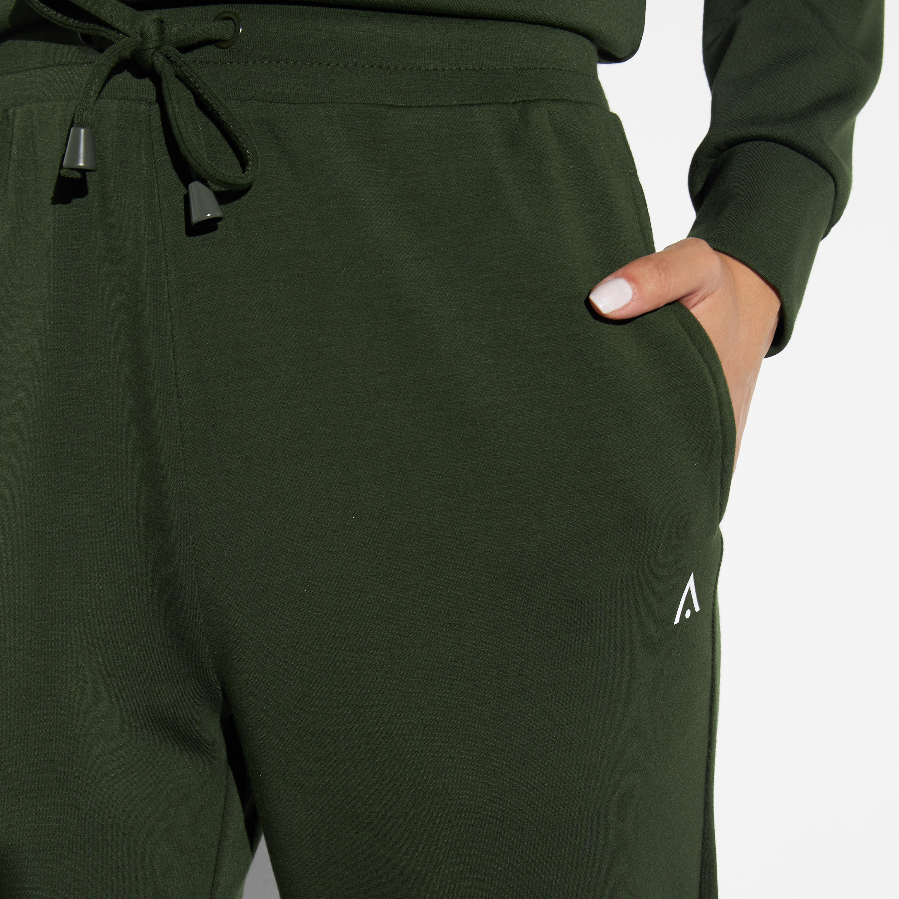 بنطلون رياضي سادة بجيوب ورباط إغلاق-women-clothing-bottoms-joggers-image-1