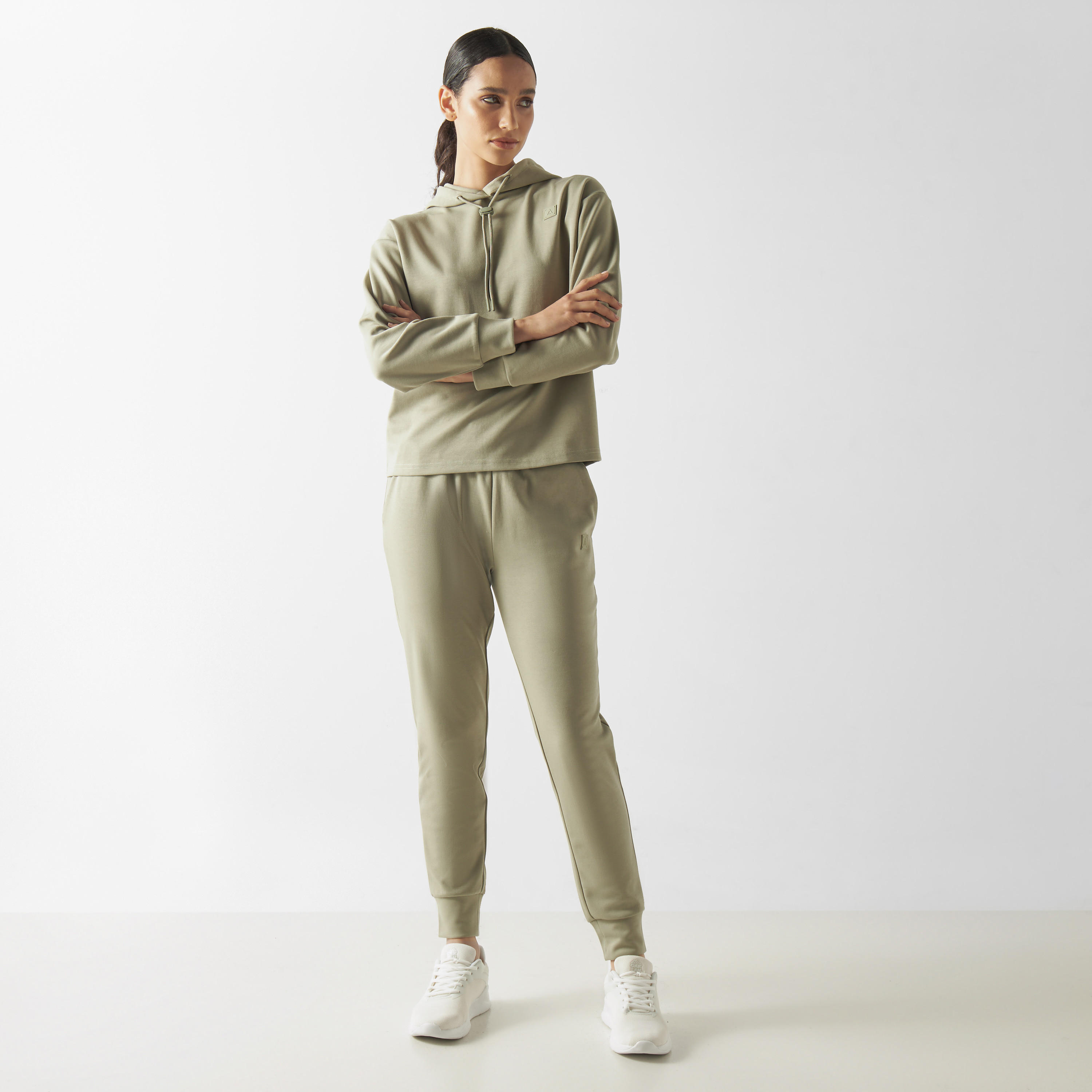 بنطلون رياضي سادة بجيوب وخصر مطاطي-women-clothing-bottoms-joggers-image-6