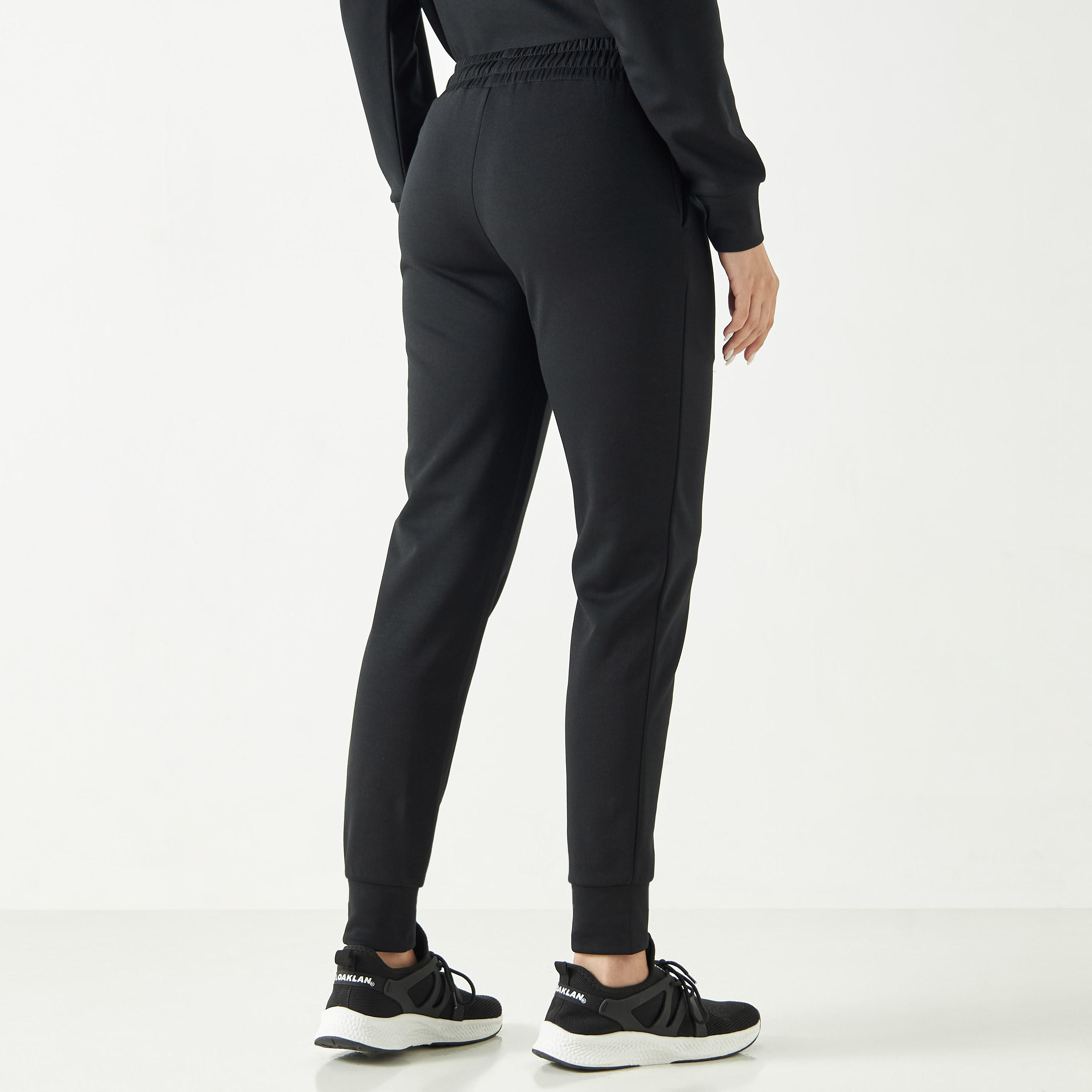 بنطلون رياضي سادة بجيوب وخصر مطاطي-women-clothing-bottoms-joggers-image-11