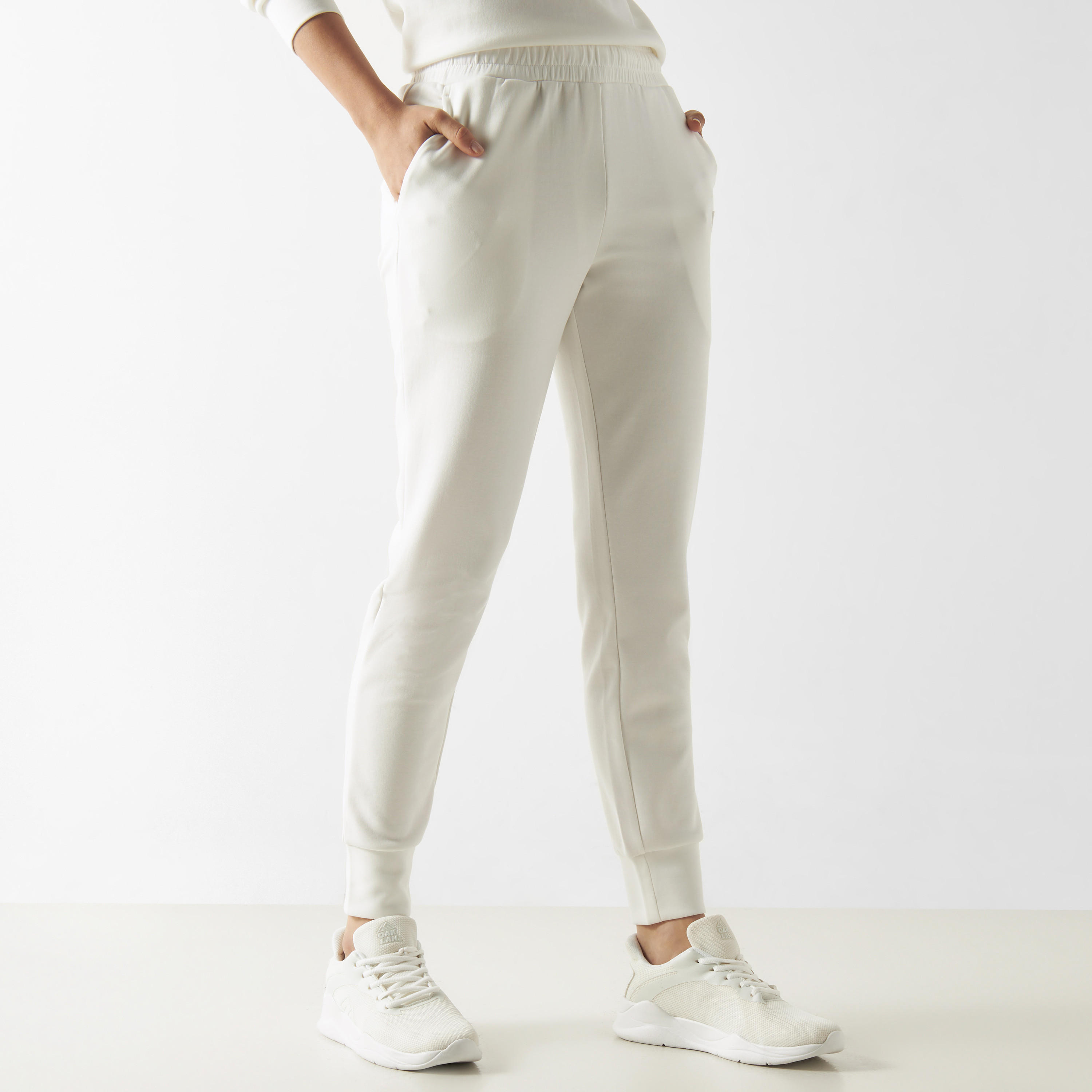 بنطلون رياضي سادة بجيوب وخصر مطاطي-women-clothing-bottoms-joggers-image-13