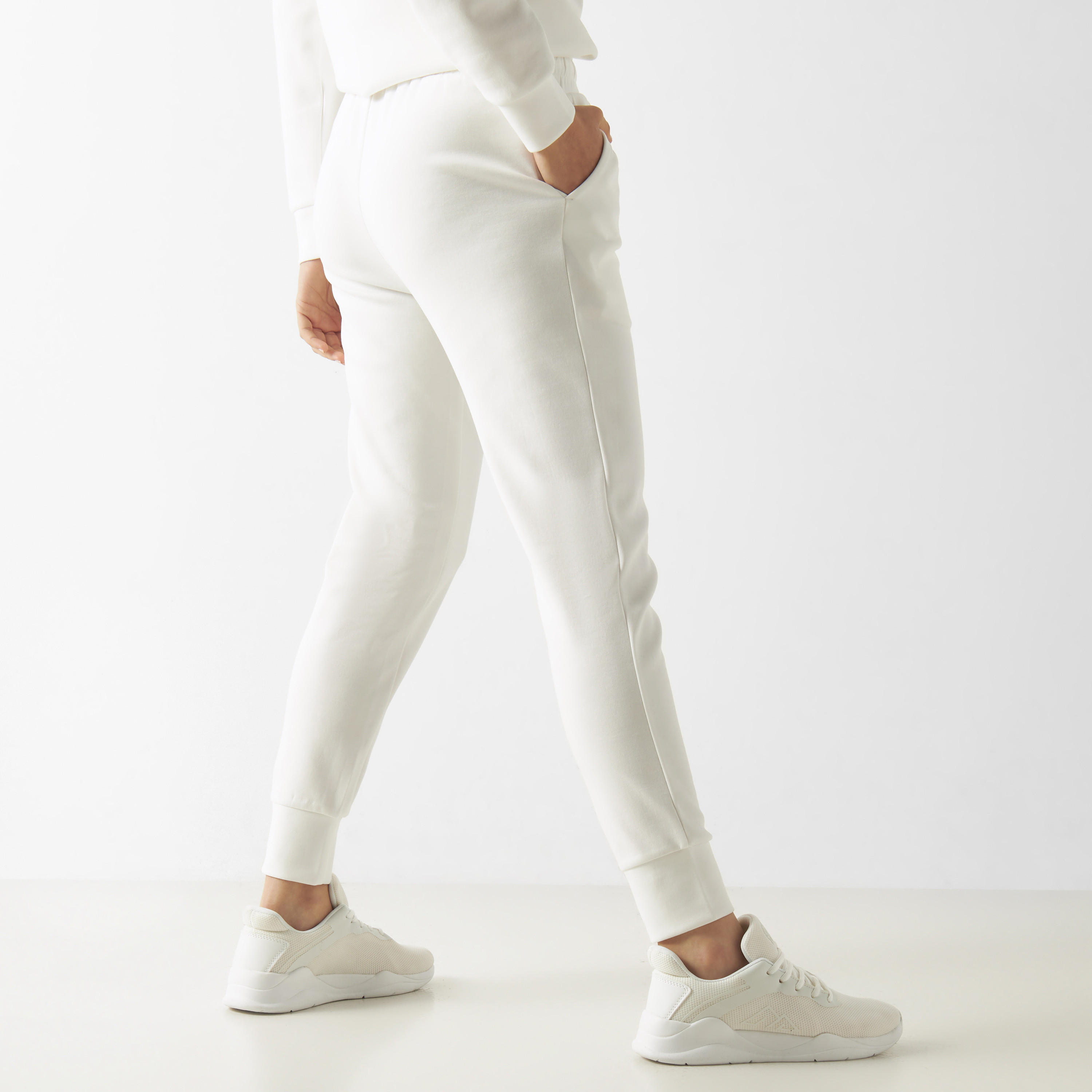 بنطلون رياضي سادة بجيوب وخصر مطاطي-women-clothing-bottoms-joggers-image-15