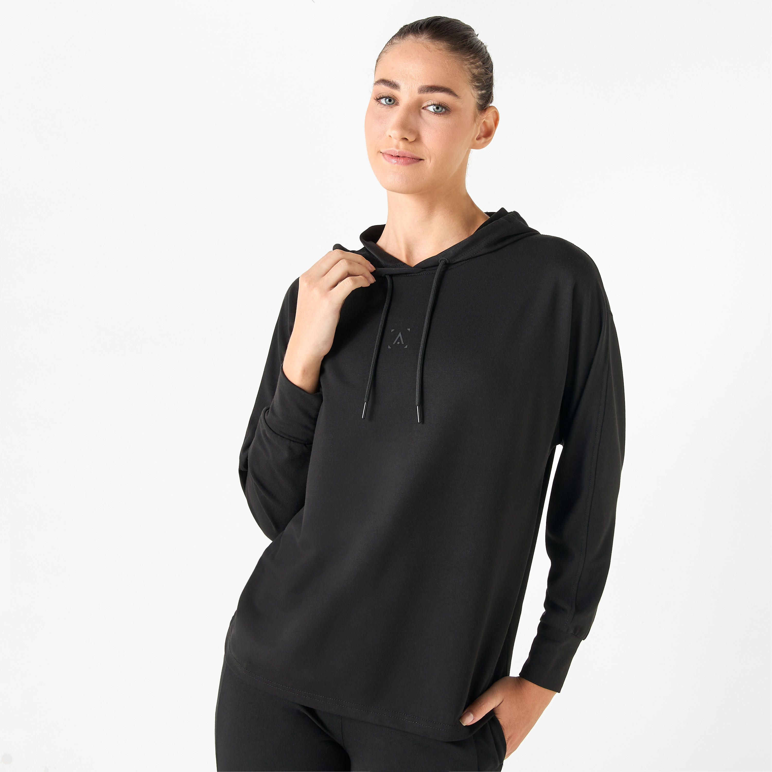 سويت شيرت سادة بقبعة وأكمام طويلة-women-clothing-sportswearandactivewear-hoodiesandsweatshirts-image-1