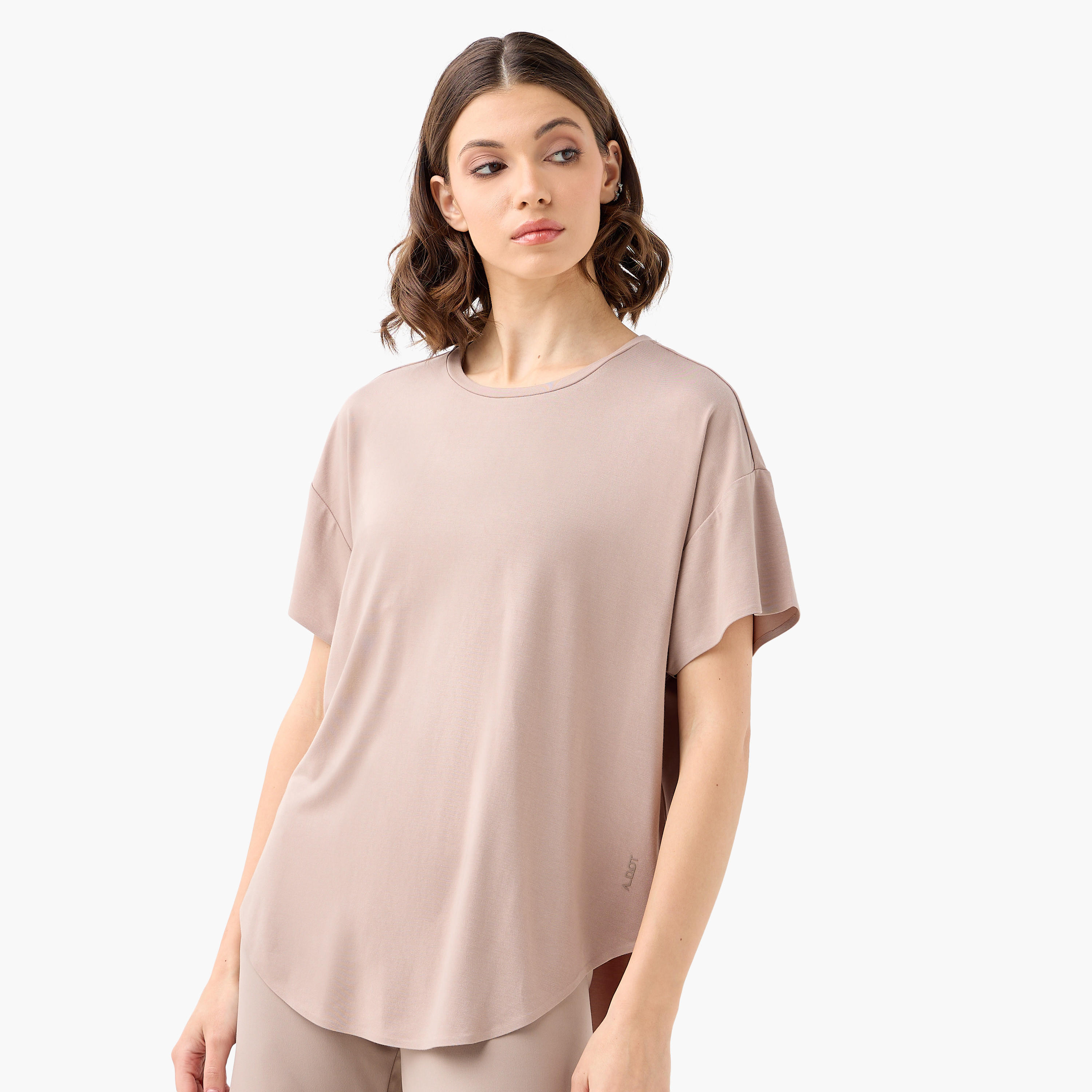 تيشيرت بأكتاف منسدلة وياقة مستديرة-women-clothing-tshirts-image-1
