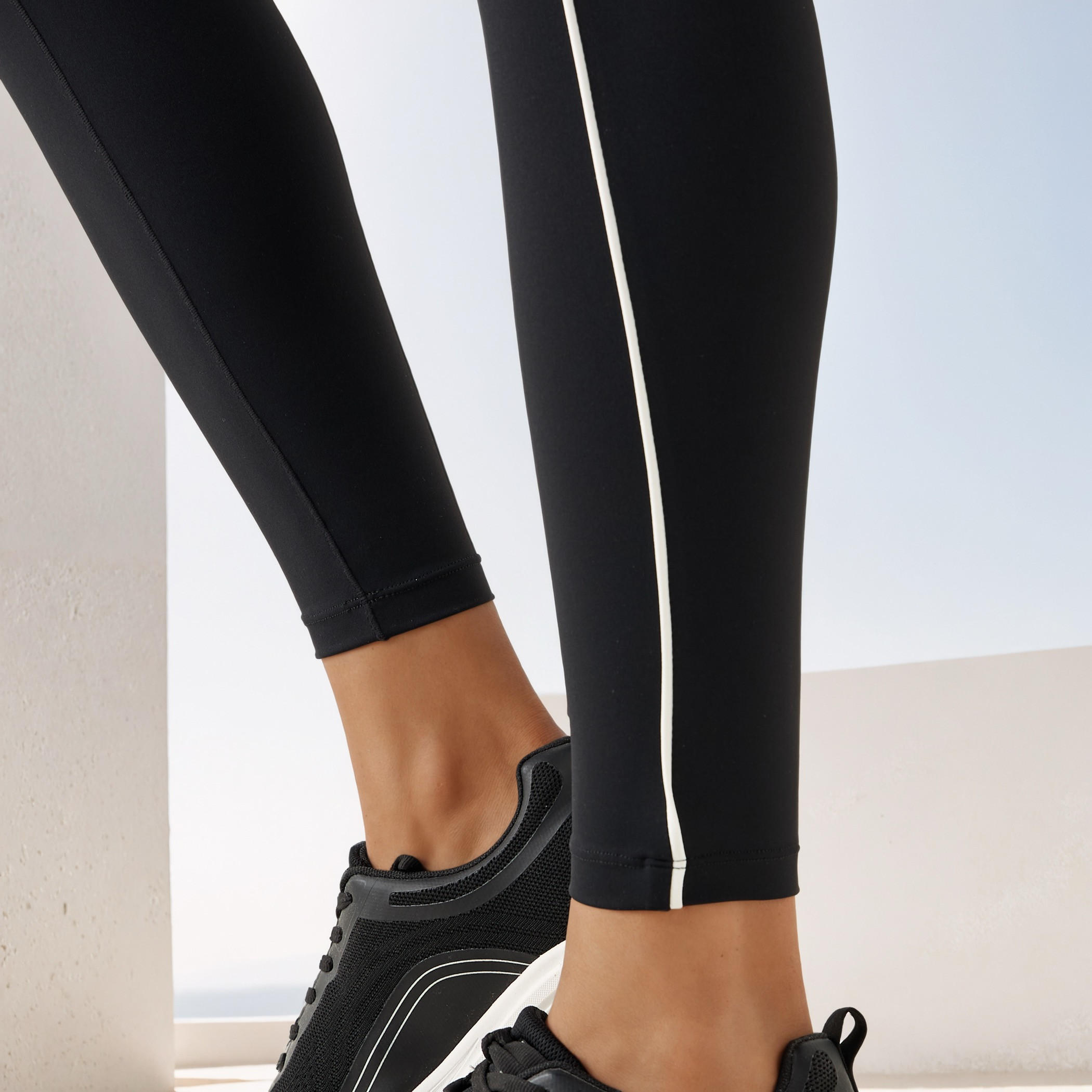 Contrast Piping Detail Leggings-sports-women-clothing-activewearleggings-image-5