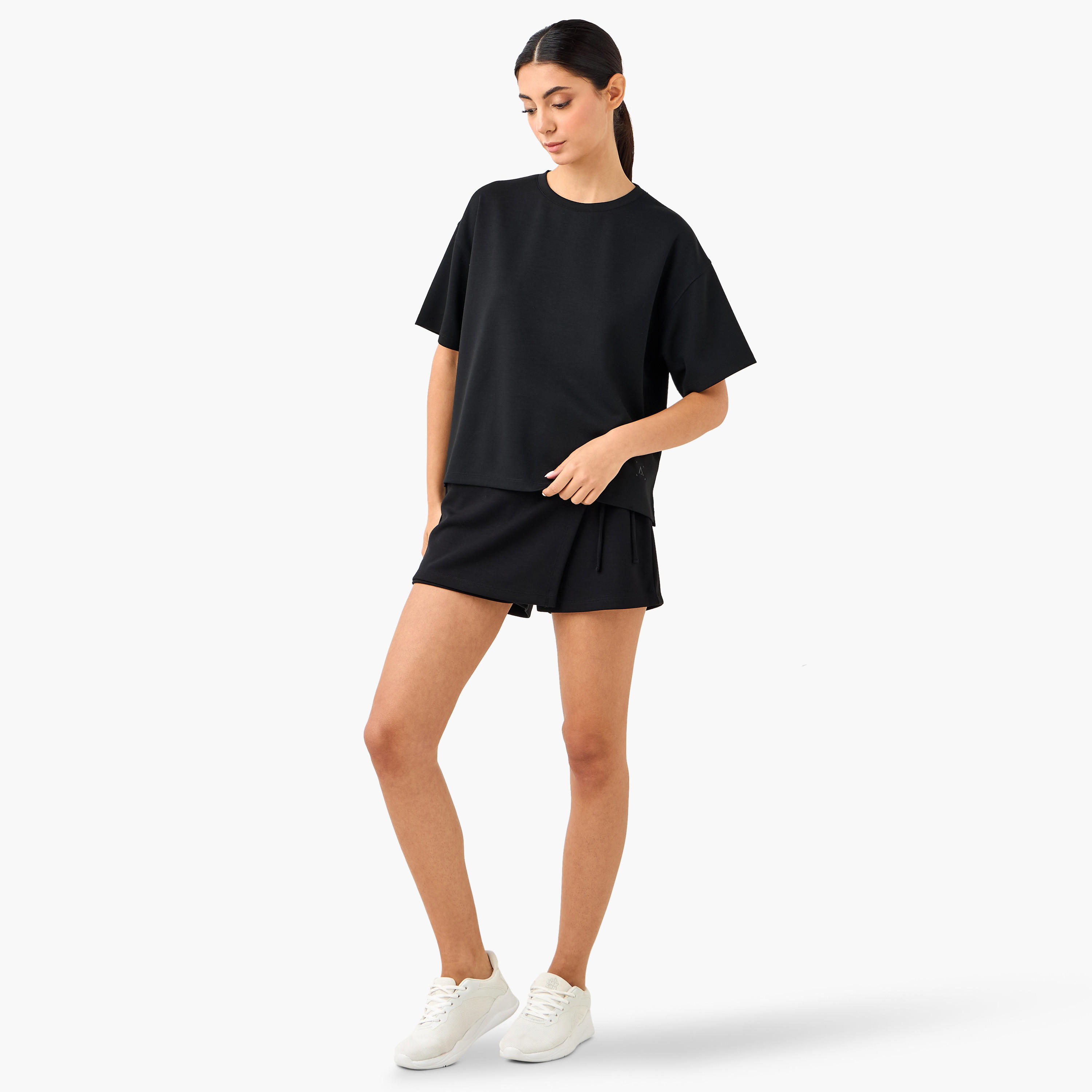 Knot Detail Skort with Elasticated Waistband-women-clothing-sportswearandactivewear-bottoms-athleticskirtsandshorts-image-2