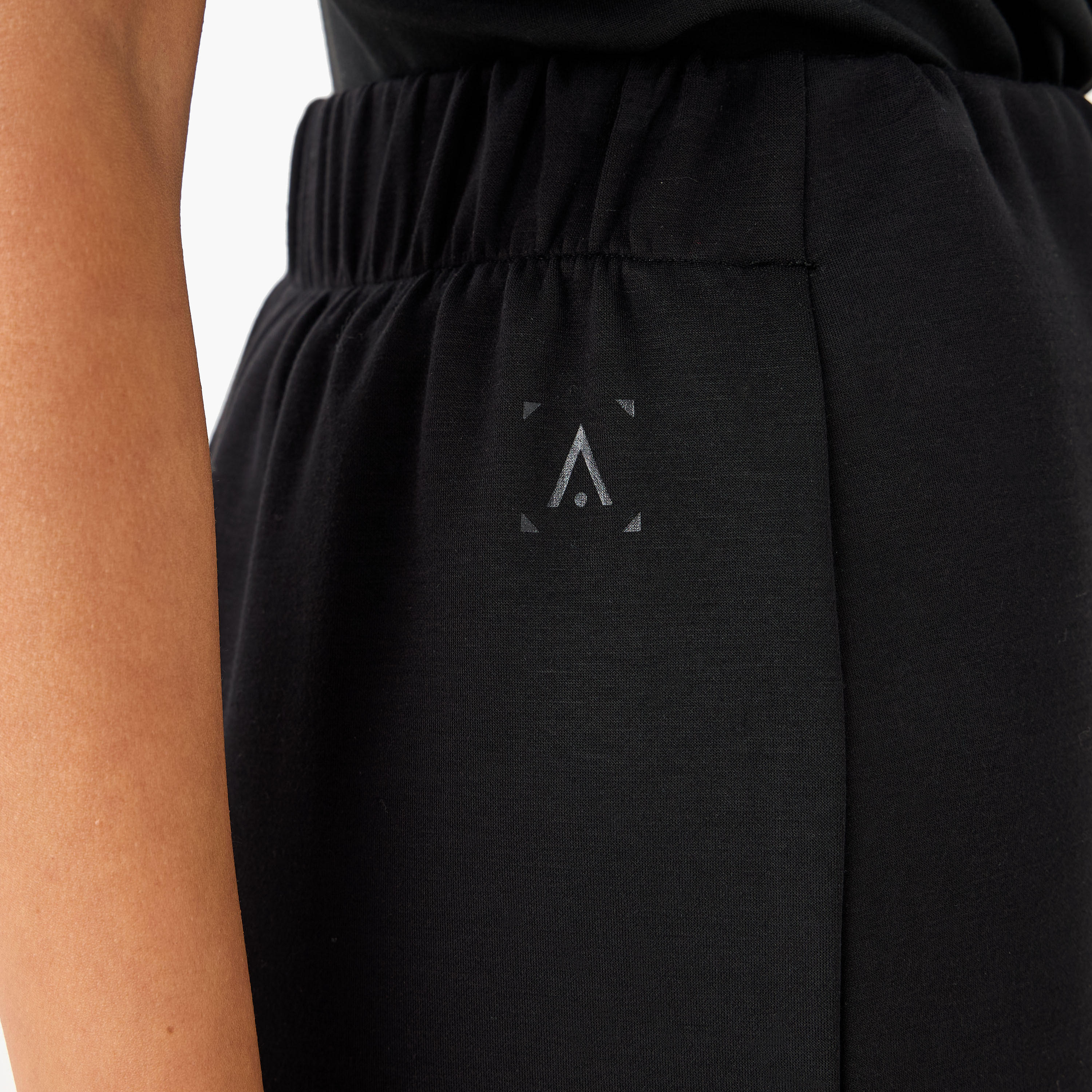 Knot Detail Skort with Elasticated Waistband-women-clothing-sportswearandactivewear-bottoms-athleticskirtsandshorts-image-4