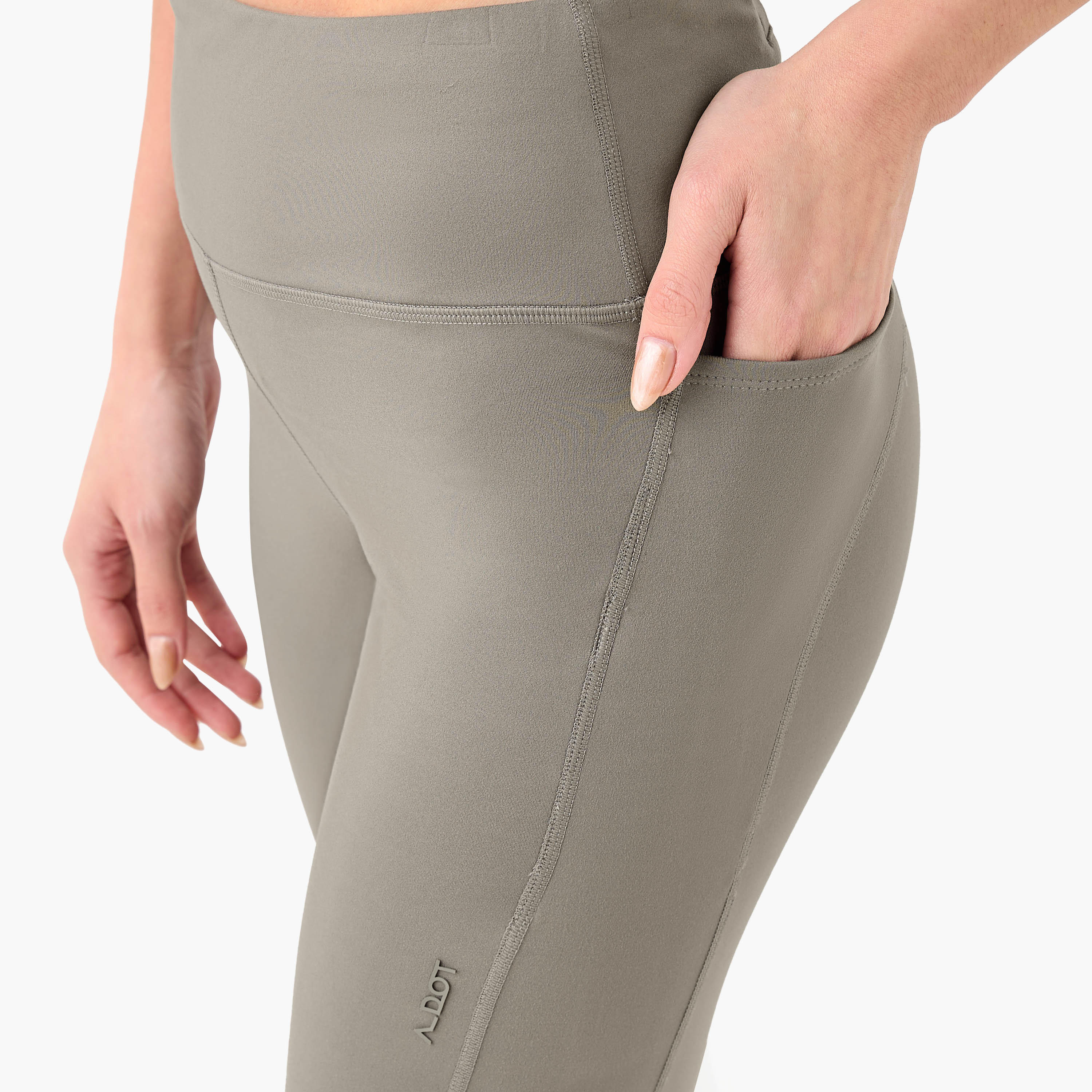 ليقنز رياضي بقصة ضيقة-sports-women-clothing-activewearleggings-image-4
