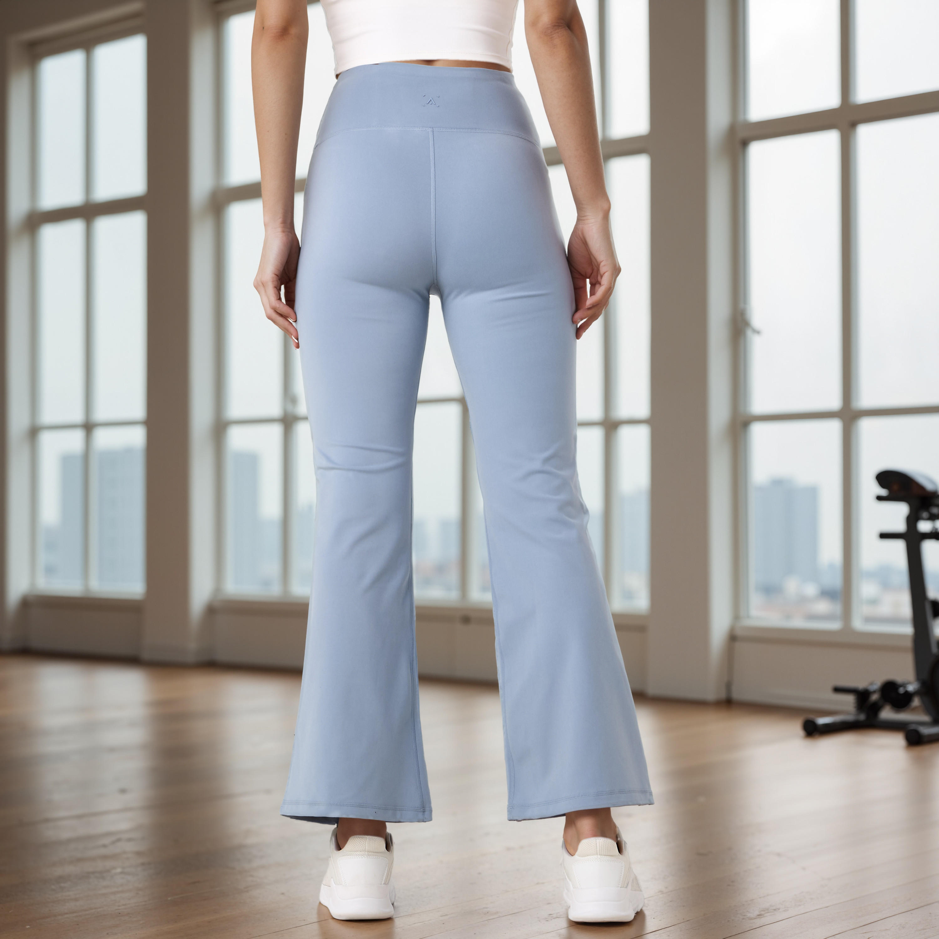 بنطلون واسع الساقين بخصر مطاطي وجيوب-sports-women-clothing-activewearleggings-image-3
