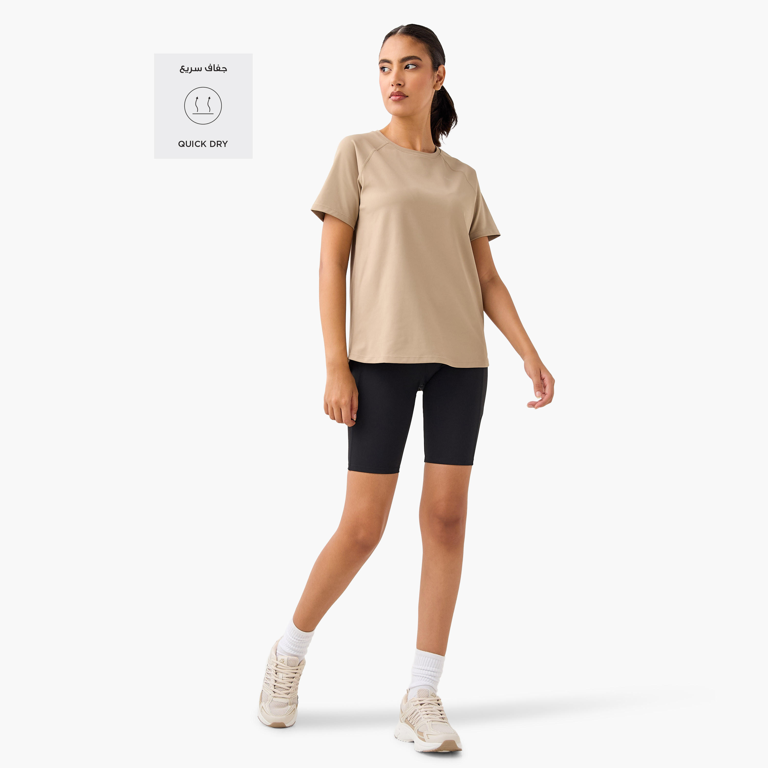 تيشيرت بقصّة عادية وأكمام مغايرة-women-clothing-tshirts-image-4
