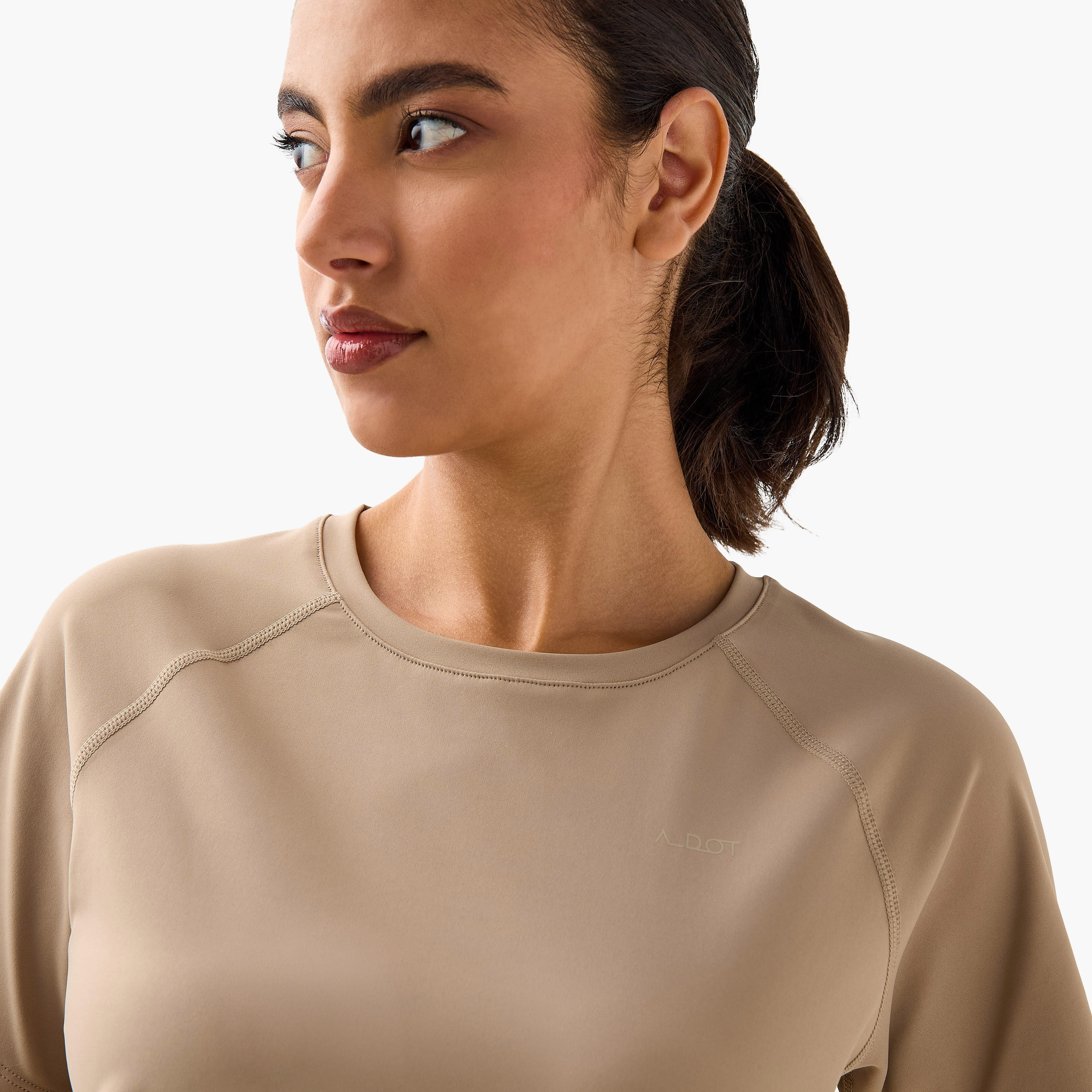 تيشيرت بقصّة عادية وأكمام مغايرة-women-clothing-tshirts-image-2